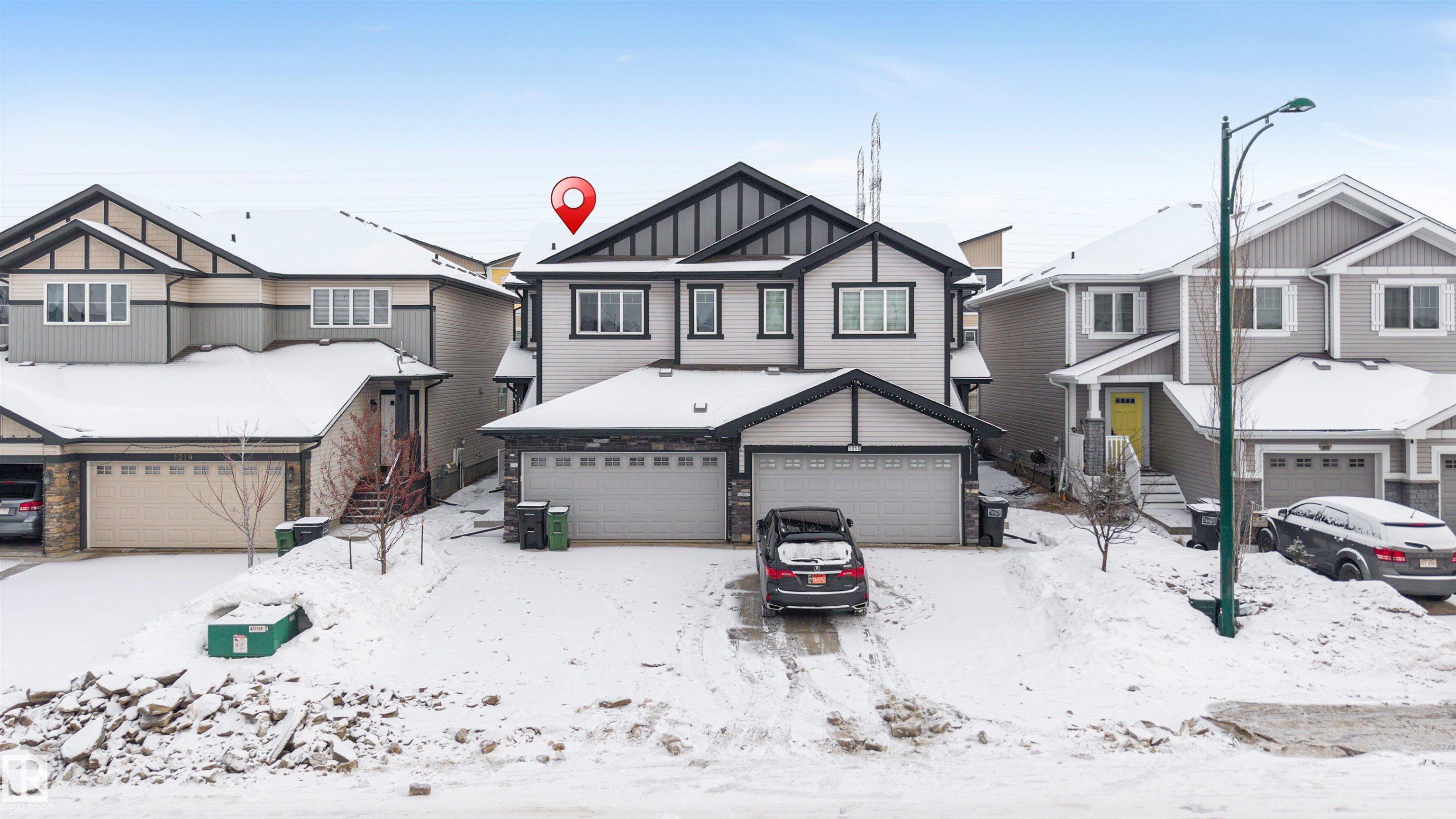 Photo 2 at 1217 29 Street NW, Laurel, Edmonton