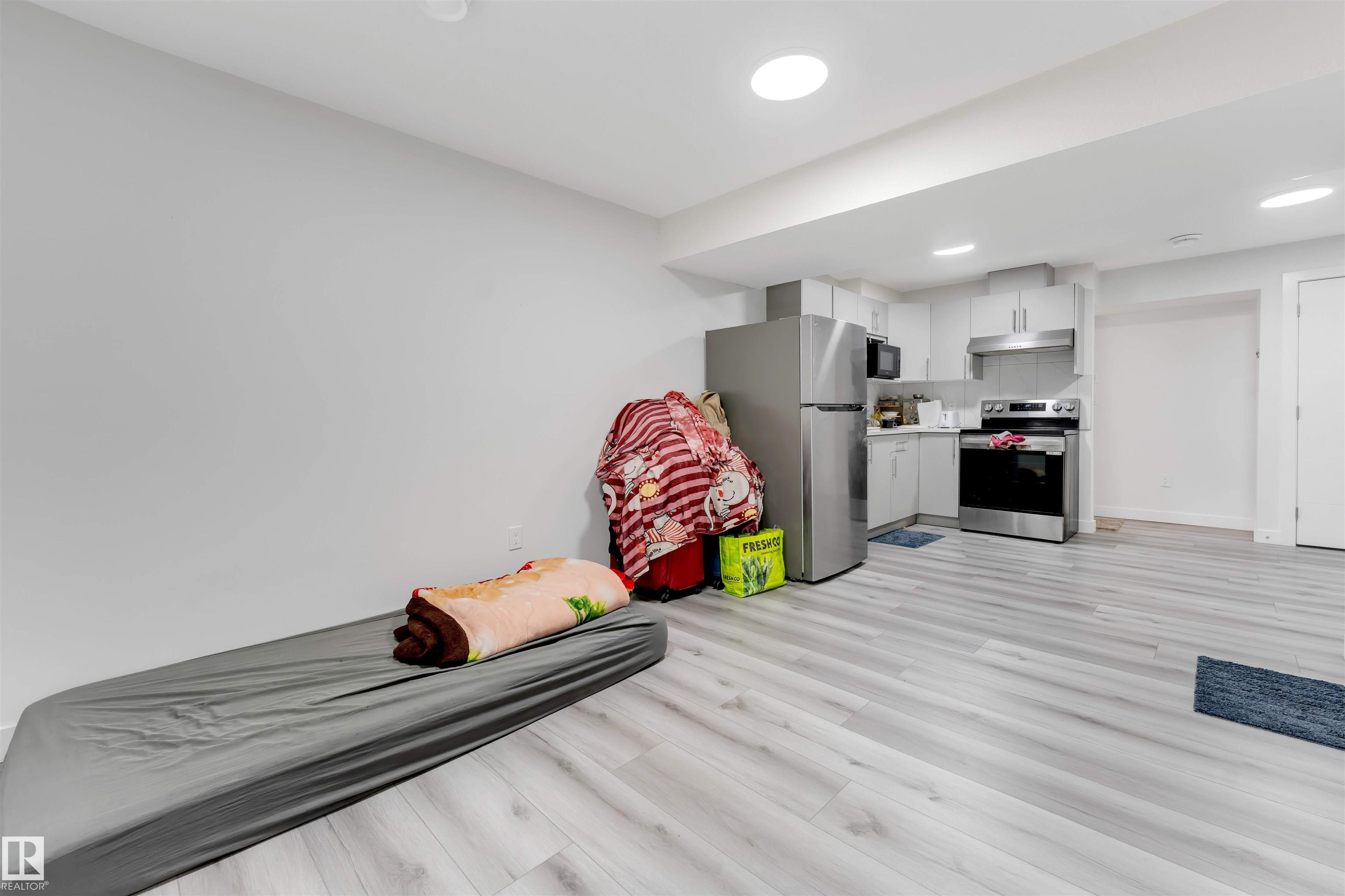 Photo 28 at 1217 29 Street NW, Laurel, Edmonton