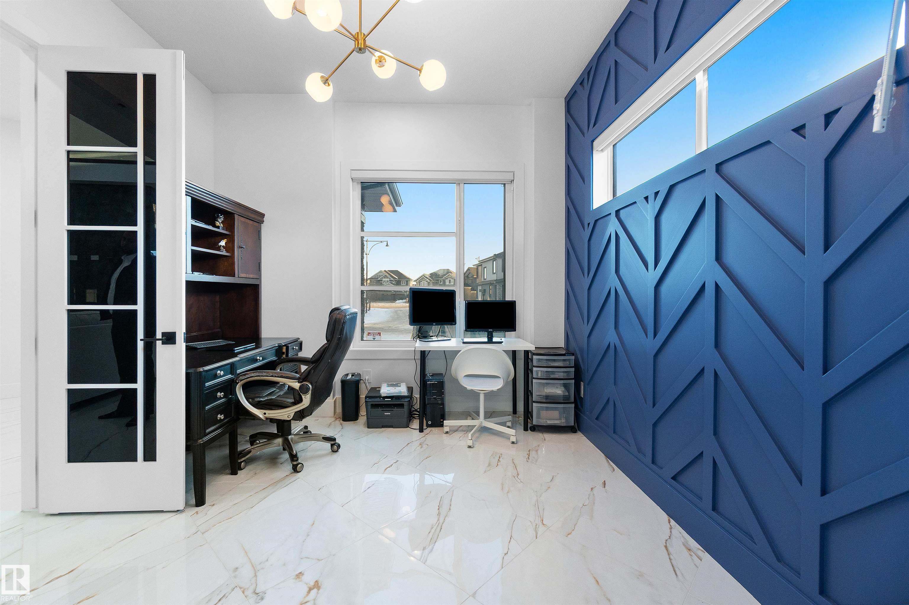 Photo 11 at 3904 Ginsburg Crescent NW, Granville, Edmonton