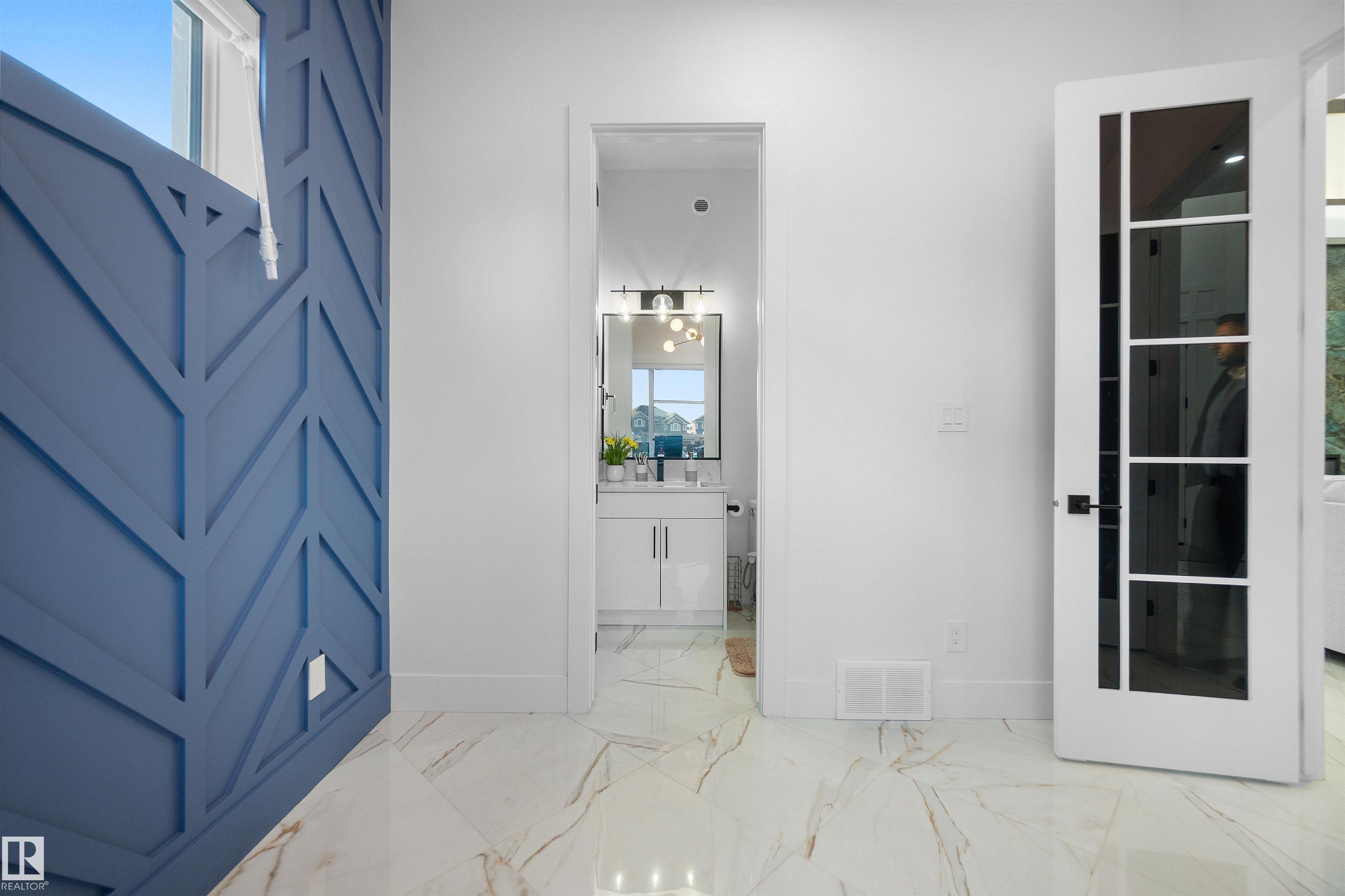 Photo 13 at 3904 Ginsburg Crescent NW, Granville, Edmonton