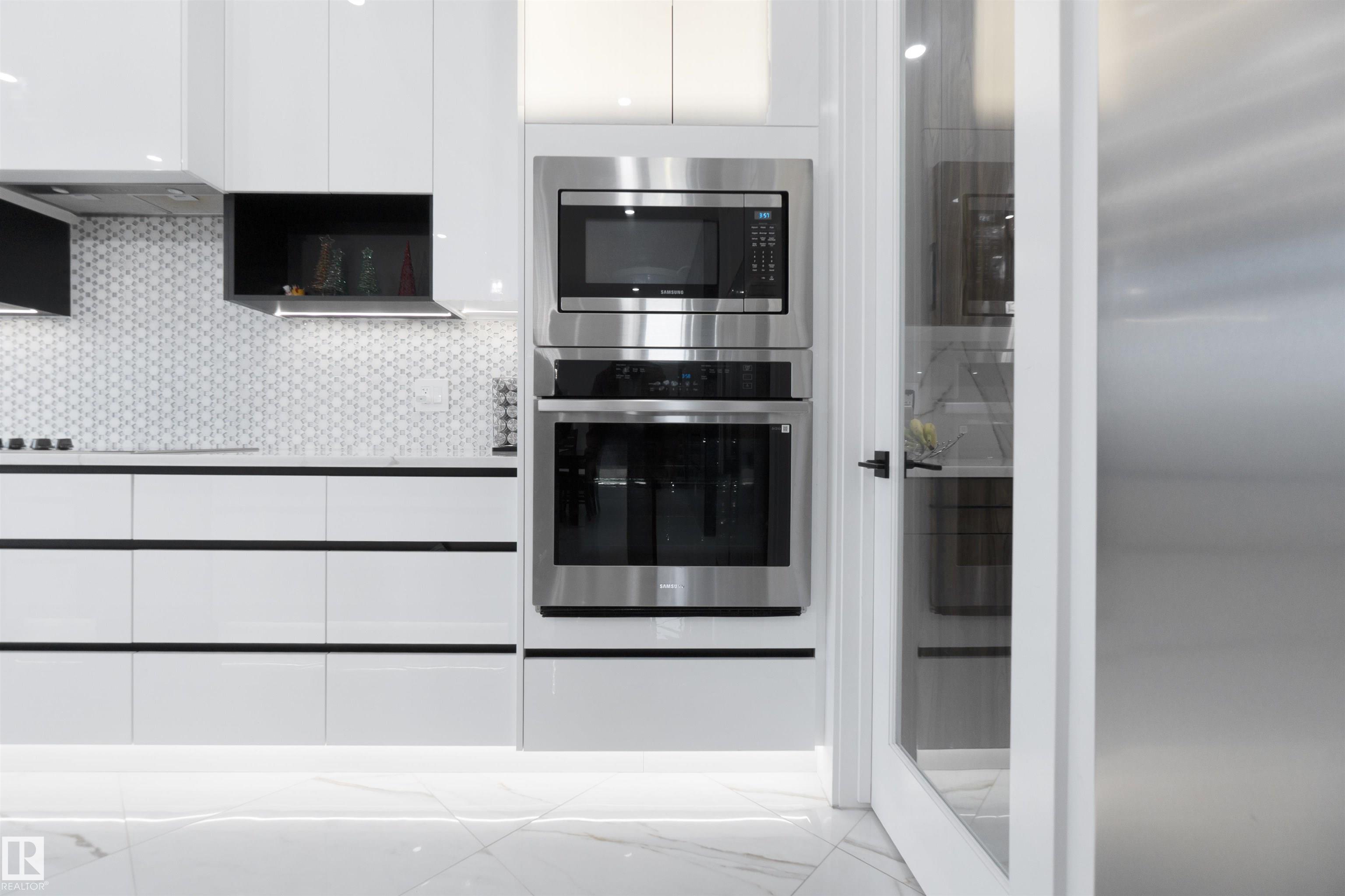 Photo 19 at 3904 Ginsburg Crescent NW, Granville, Edmonton