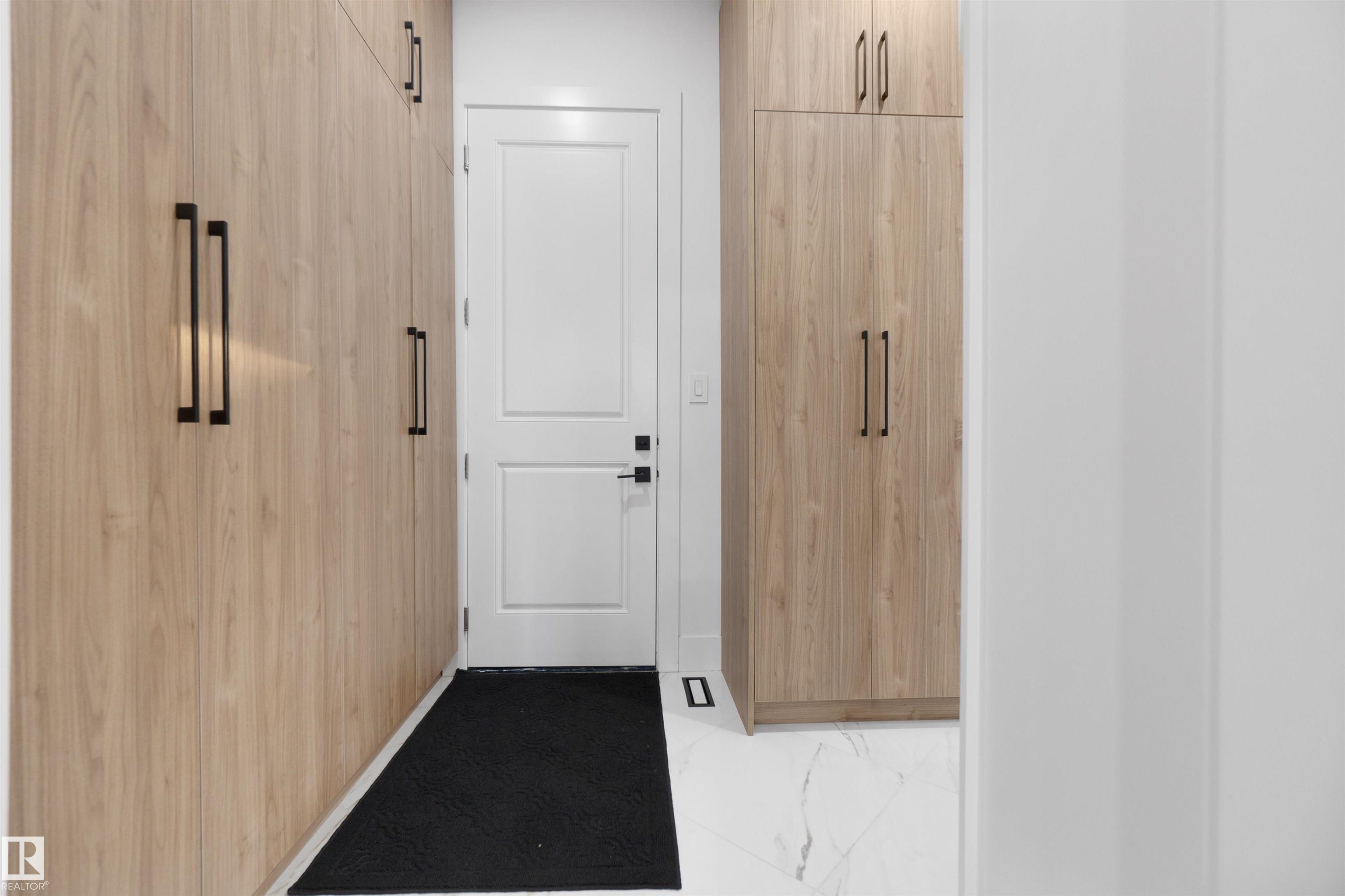 Photo 25 at 3904 Ginsburg Crescent NW, Granville, Edmonton