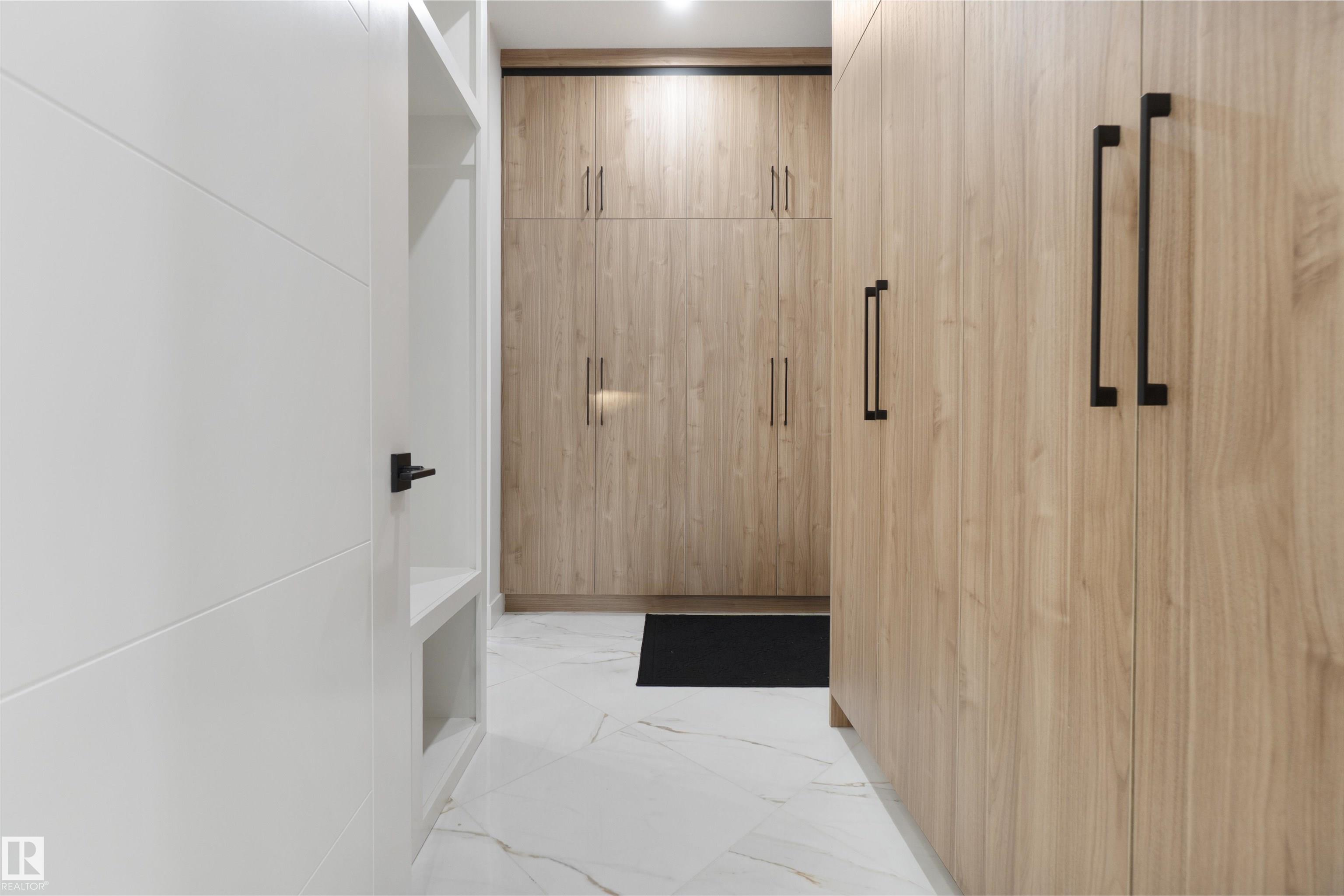 Photo 26 at 3904 Ginsburg Crescent NW, Granville, Edmonton