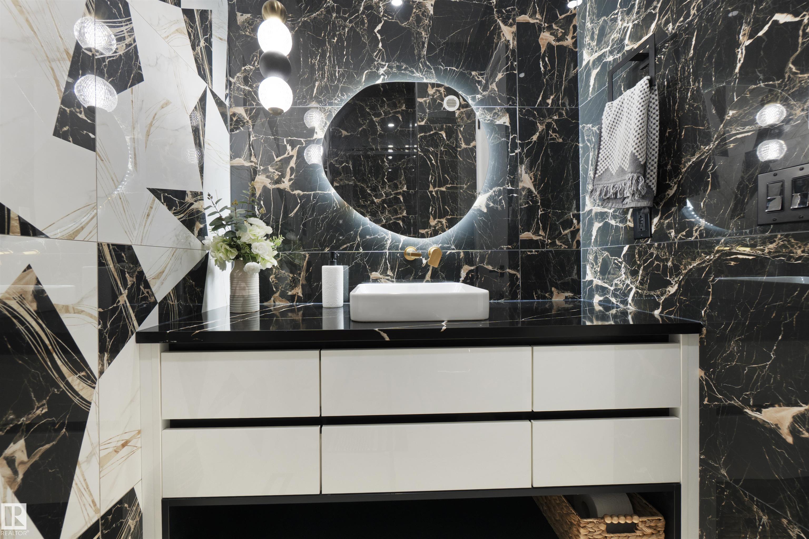 Photo 30 at 3904 Ginsburg Crescent NW, Granville, Edmonton