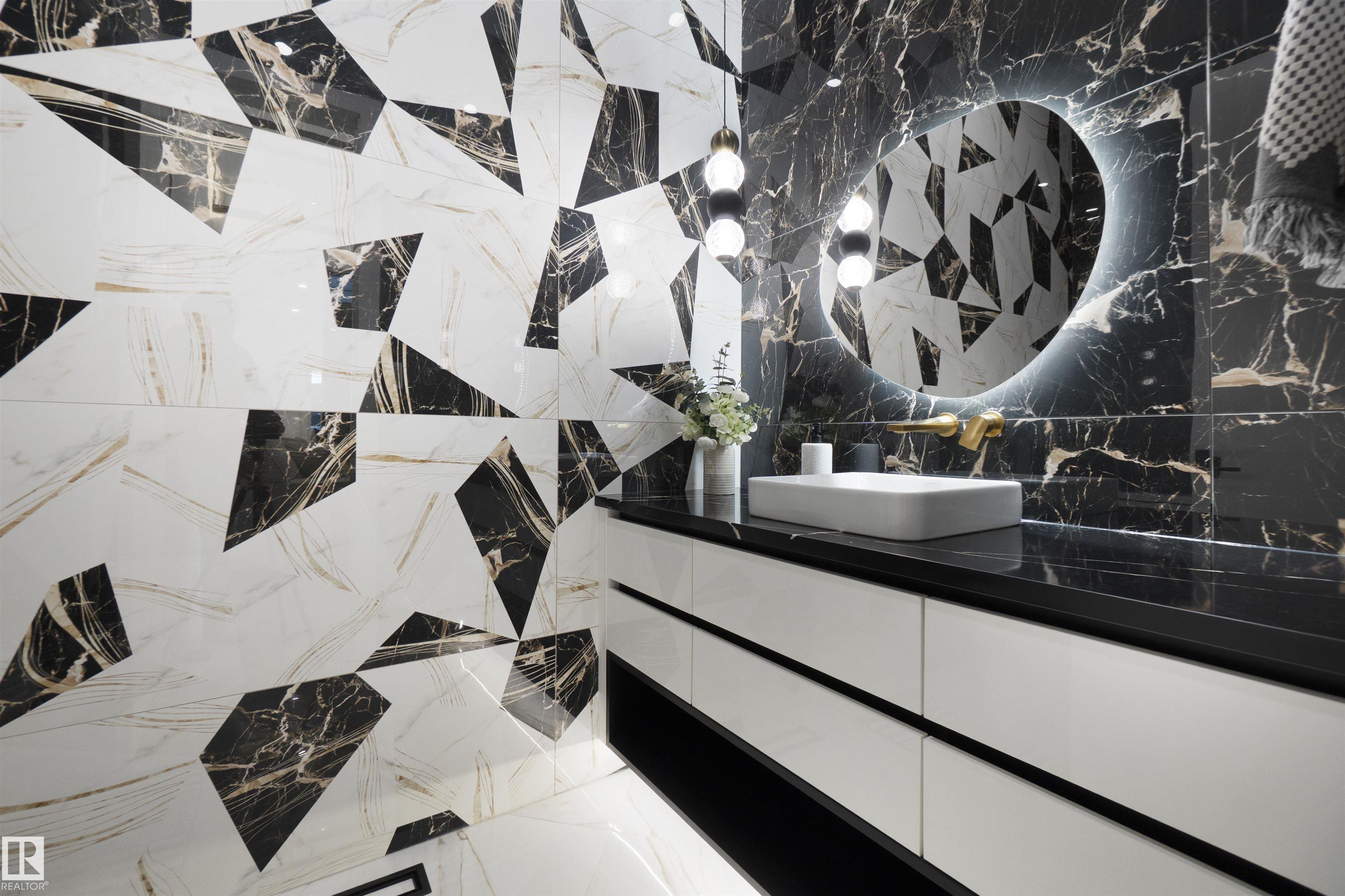 Photo 31 at 3904 Ginsburg Crescent NW, Granville, Edmonton