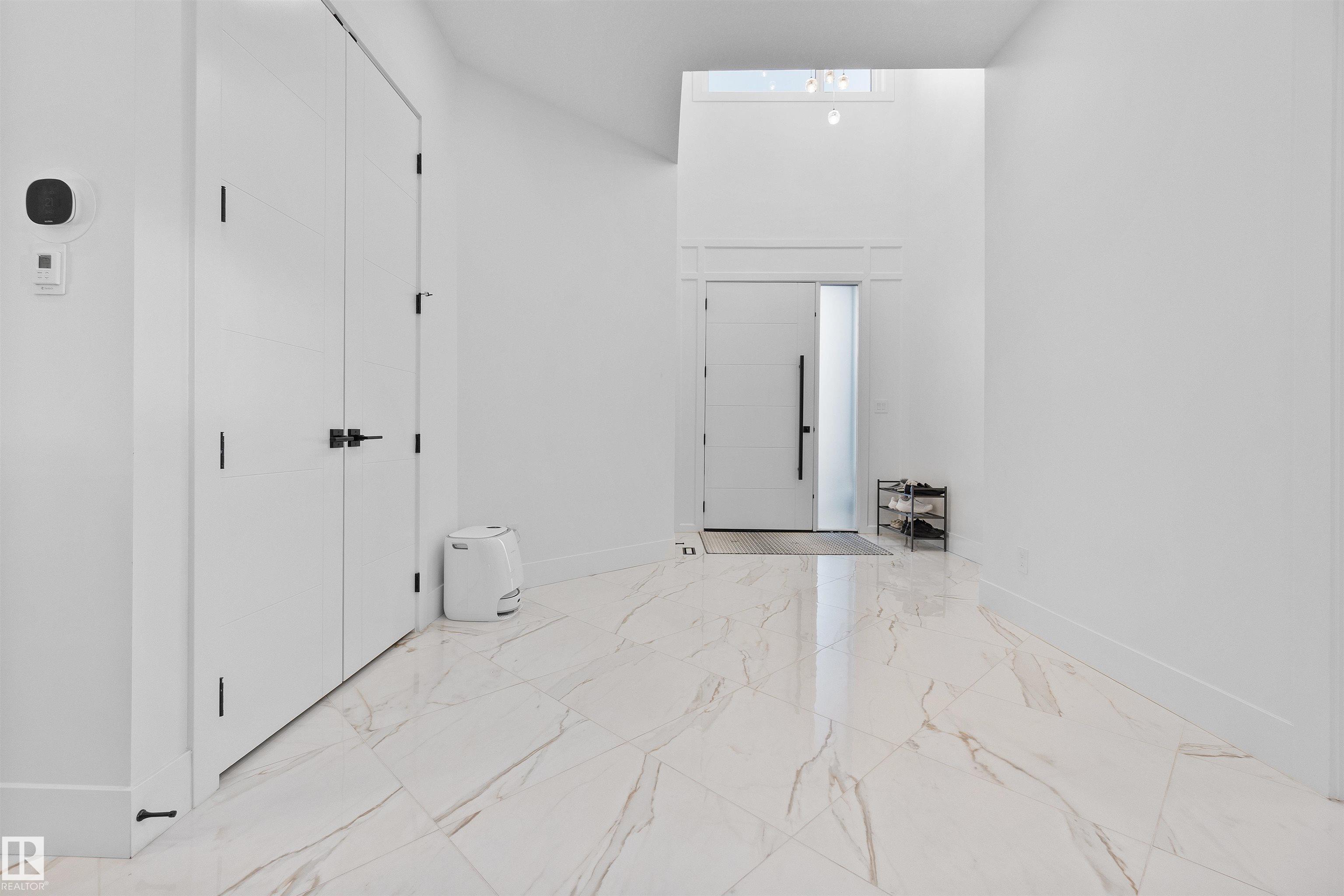 Photo 5 at 3904 Ginsburg Crescent NW, Granville, Edmonton