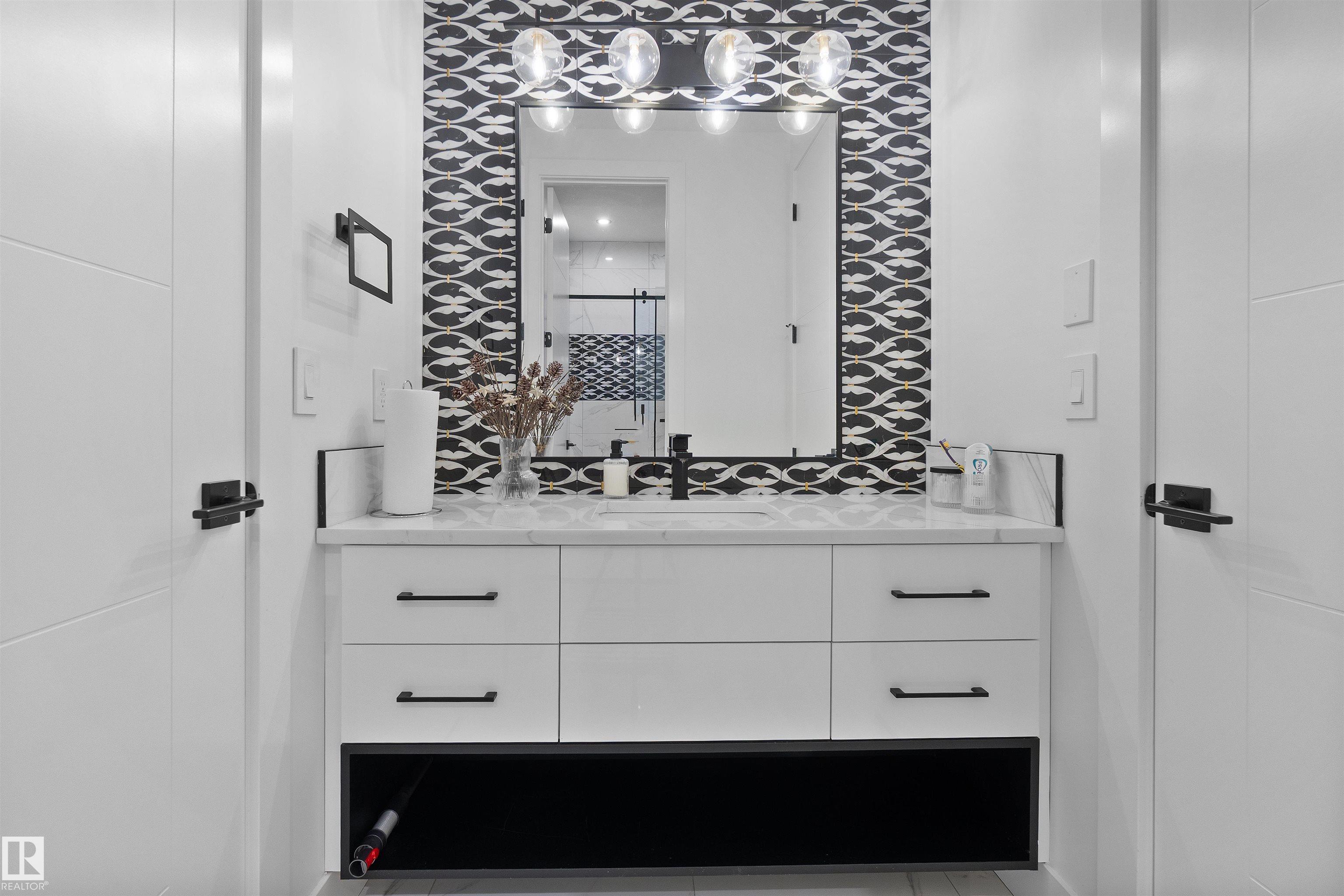 Photo 59 at 3904 Ginsburg Crescent NW, Granville, Edmonton