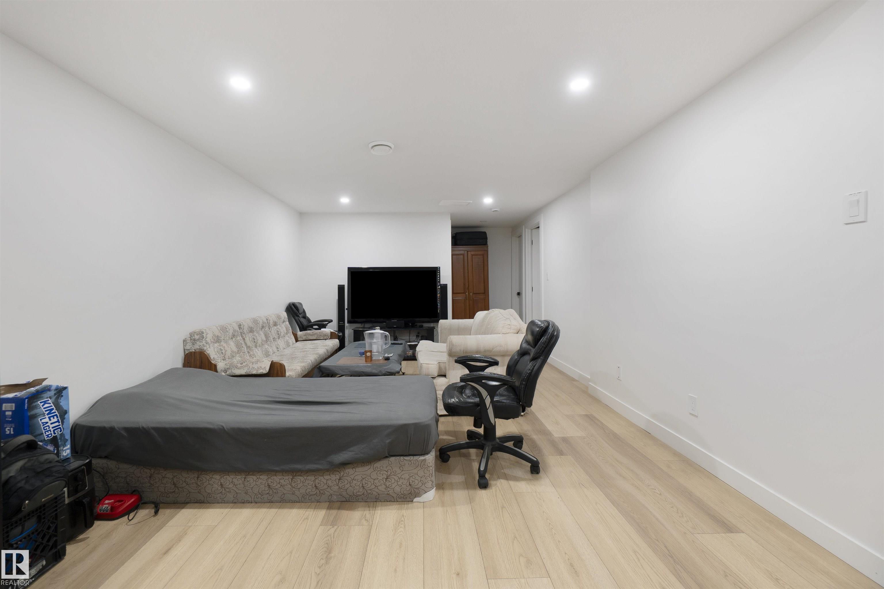 Photo 67 at 3904 Ginsburg Crescent NW, Granville, Edmonton