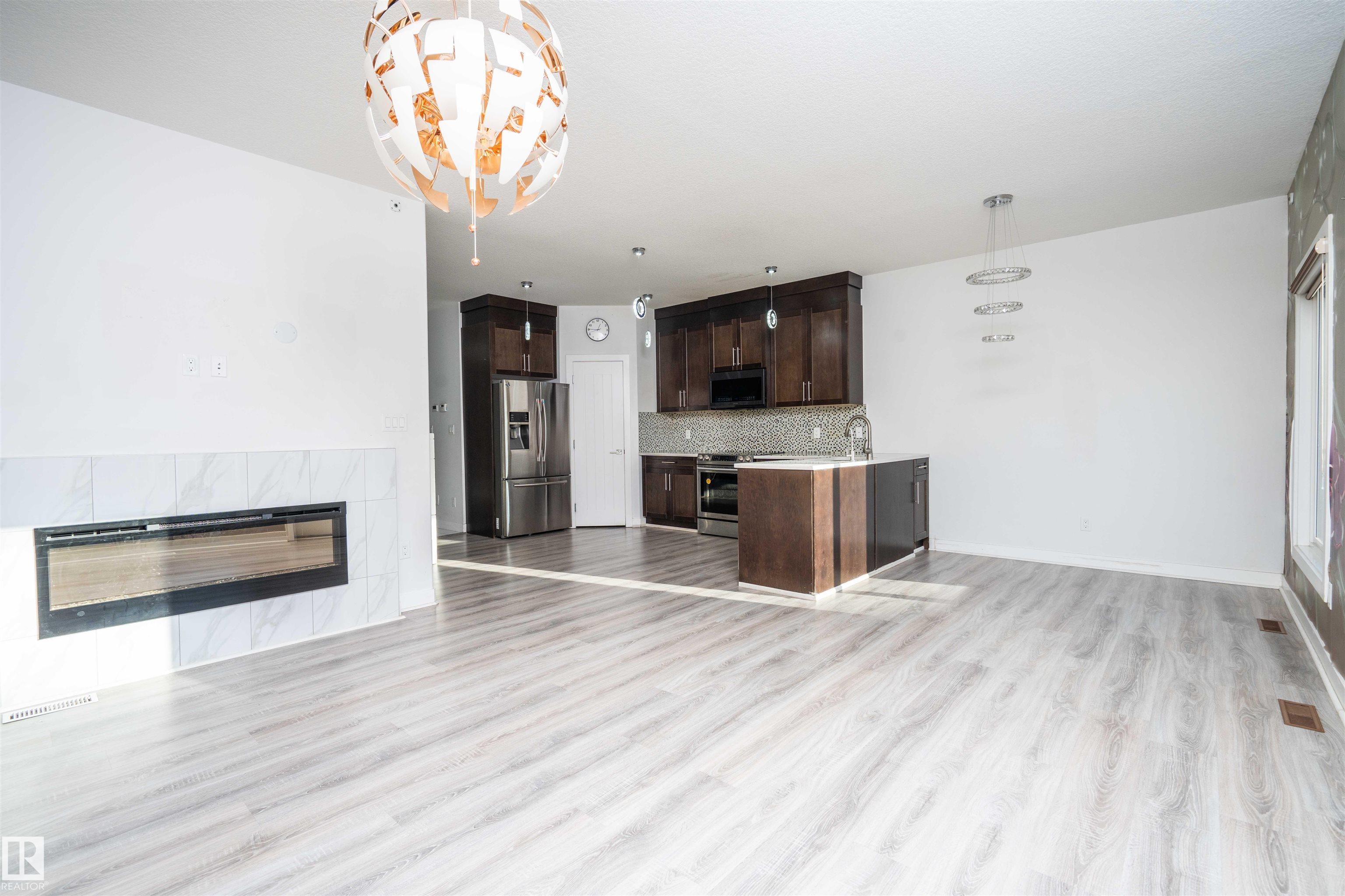 Photo 13 at 2021 15 Avenue NW, Laurel, Edmonton