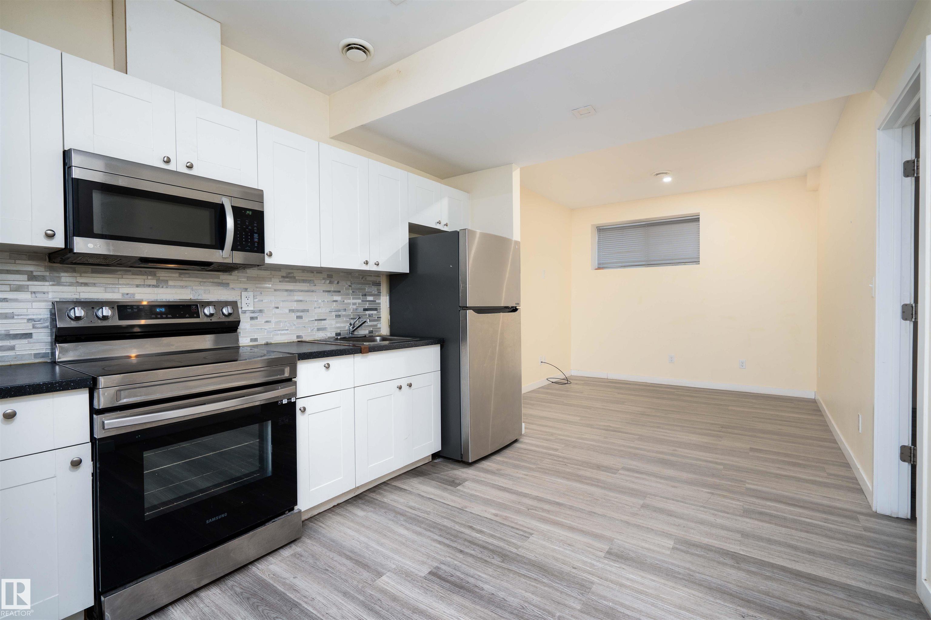 Photo 17 at 2021 15 Avenue NW, Laurel, Edmonton