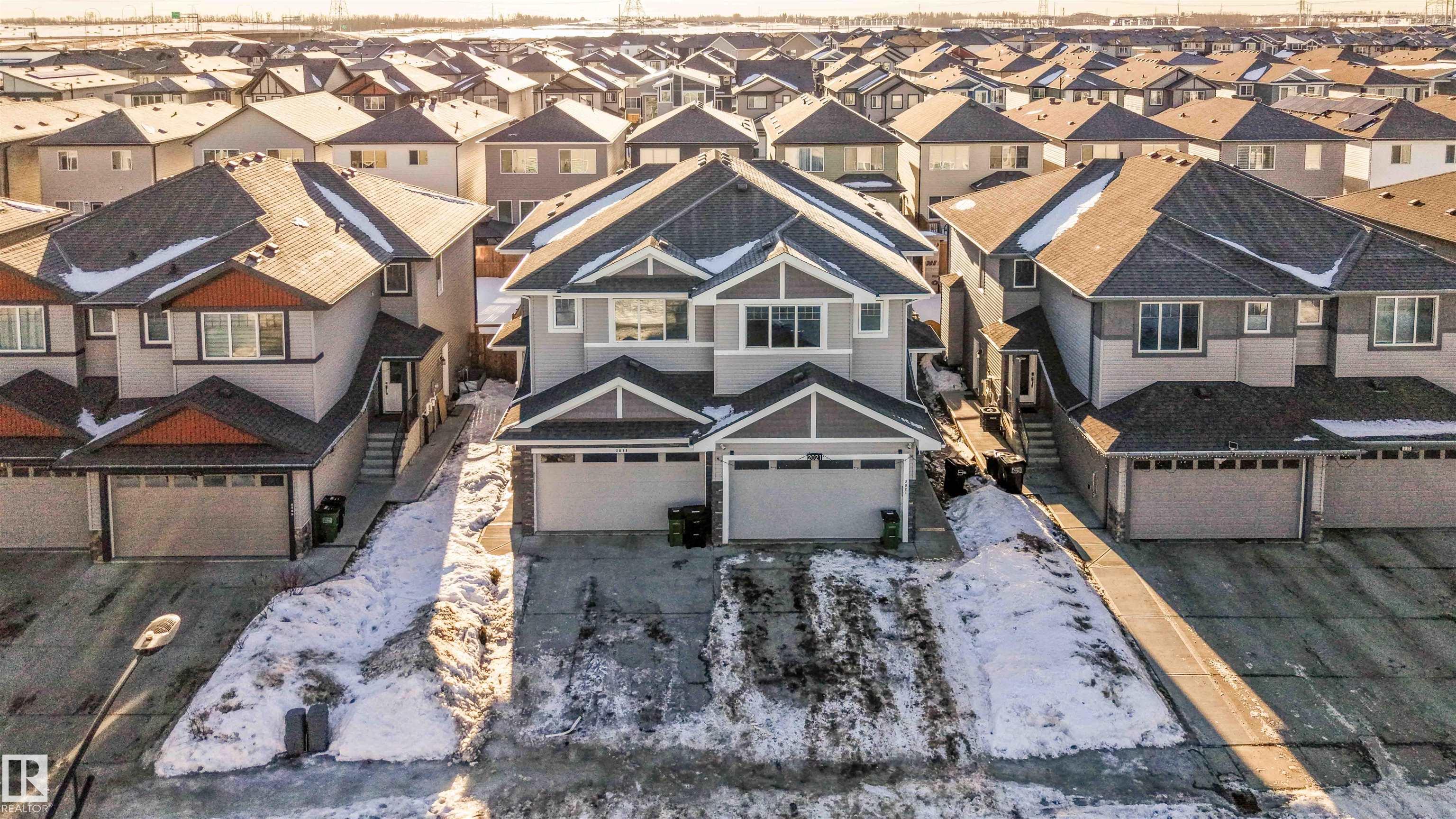 Photo 4 at 2021 15 Avenue NW, Laurel, Edmonton