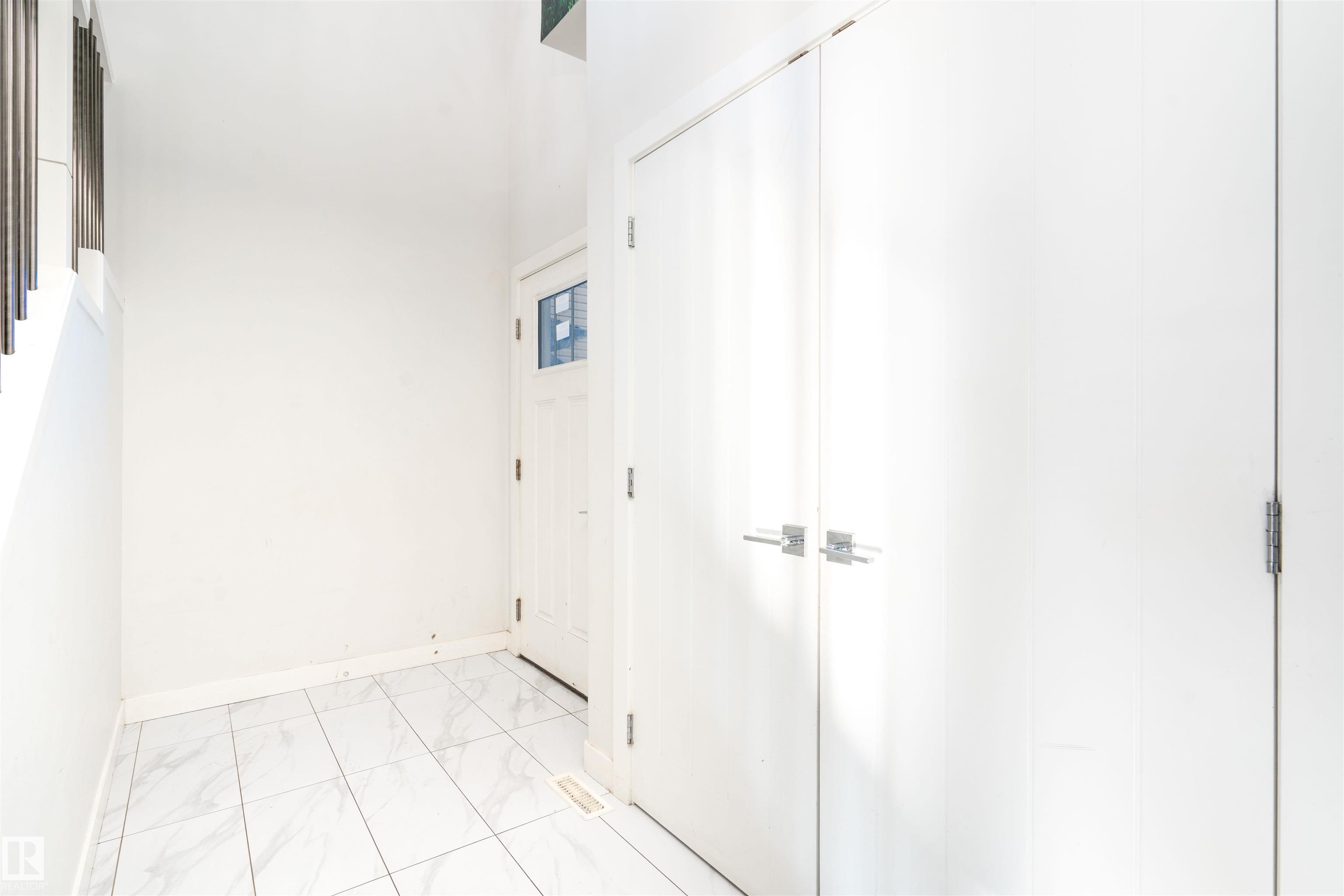 Photo 6 at 2021 15 Avenue NW, Laurel, Edmonton