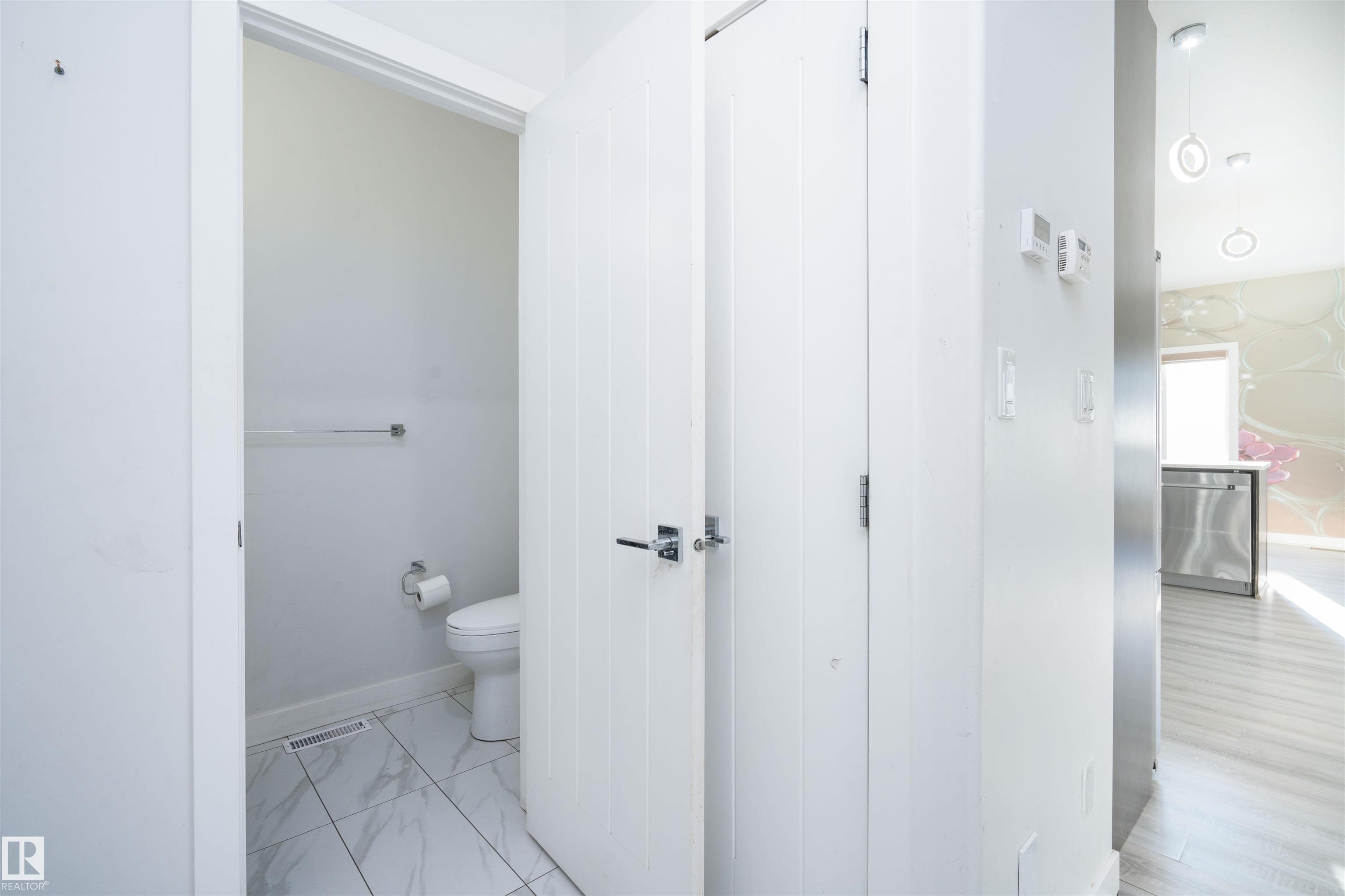 Photo 8 at 2021 15 Avenue NW, Laurel, Edmonton