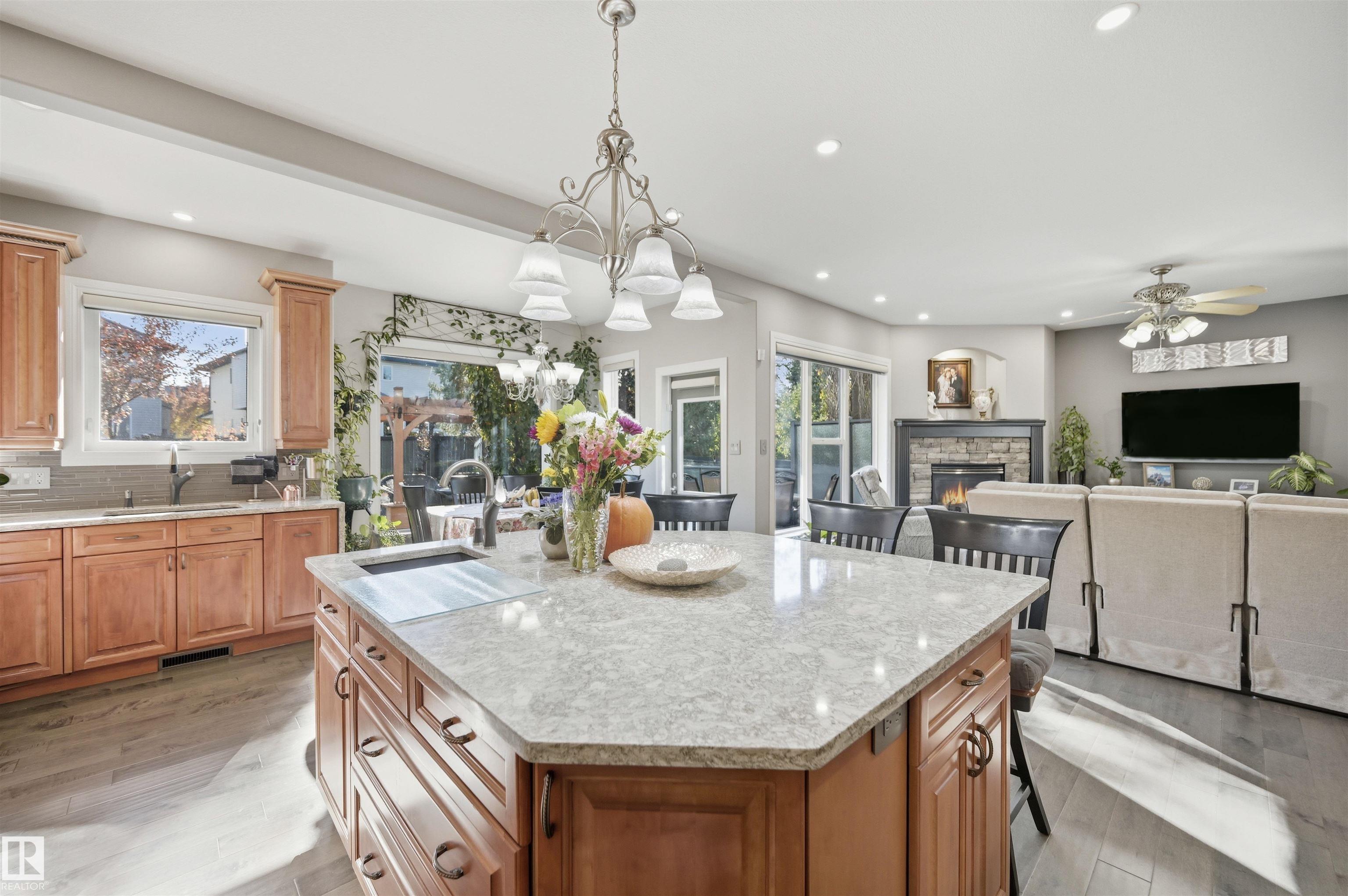 Photo 14 at 2311 Bailey Court SW, Blackmud Creek, Edmonton