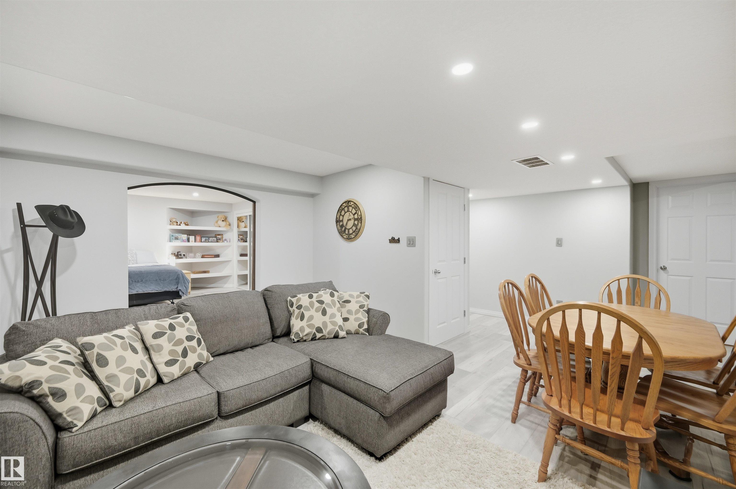 Photo 37 at 2311 Bailey Court SW, Blackmud Creek, Edmonton