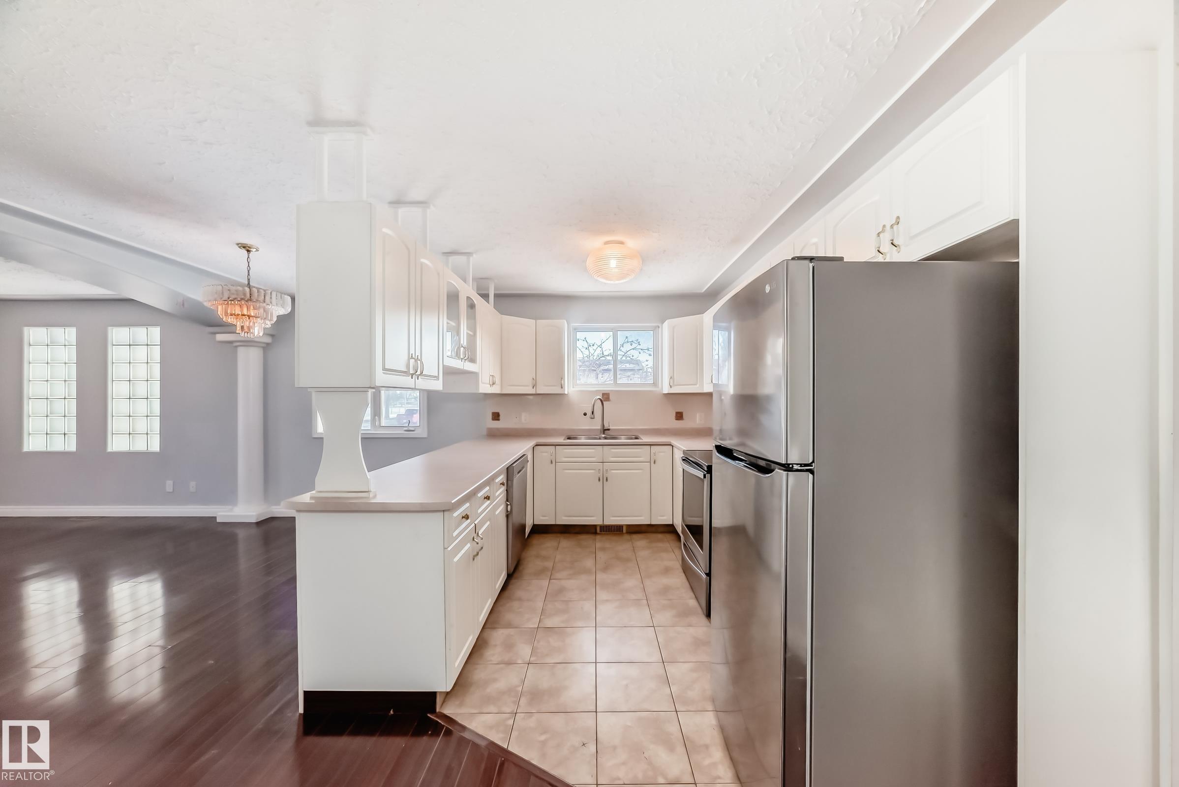 Photo 4 at 3641 114 Avenue NW, Beverly Heights, Edmonton