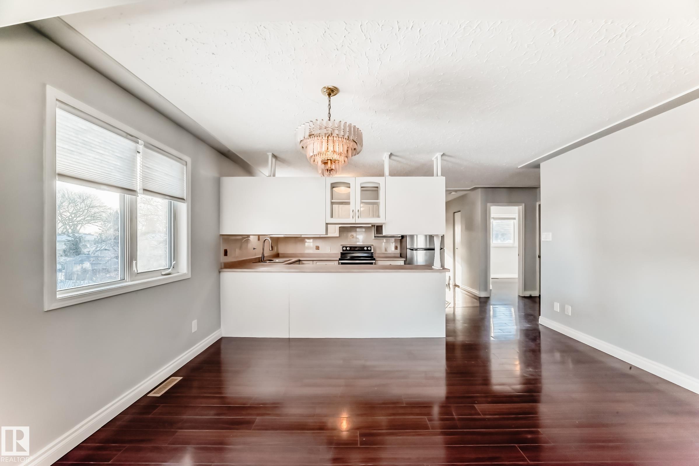 Photo 9 at 3641 114 Avenue NW, Beverly Heights, Edmonton