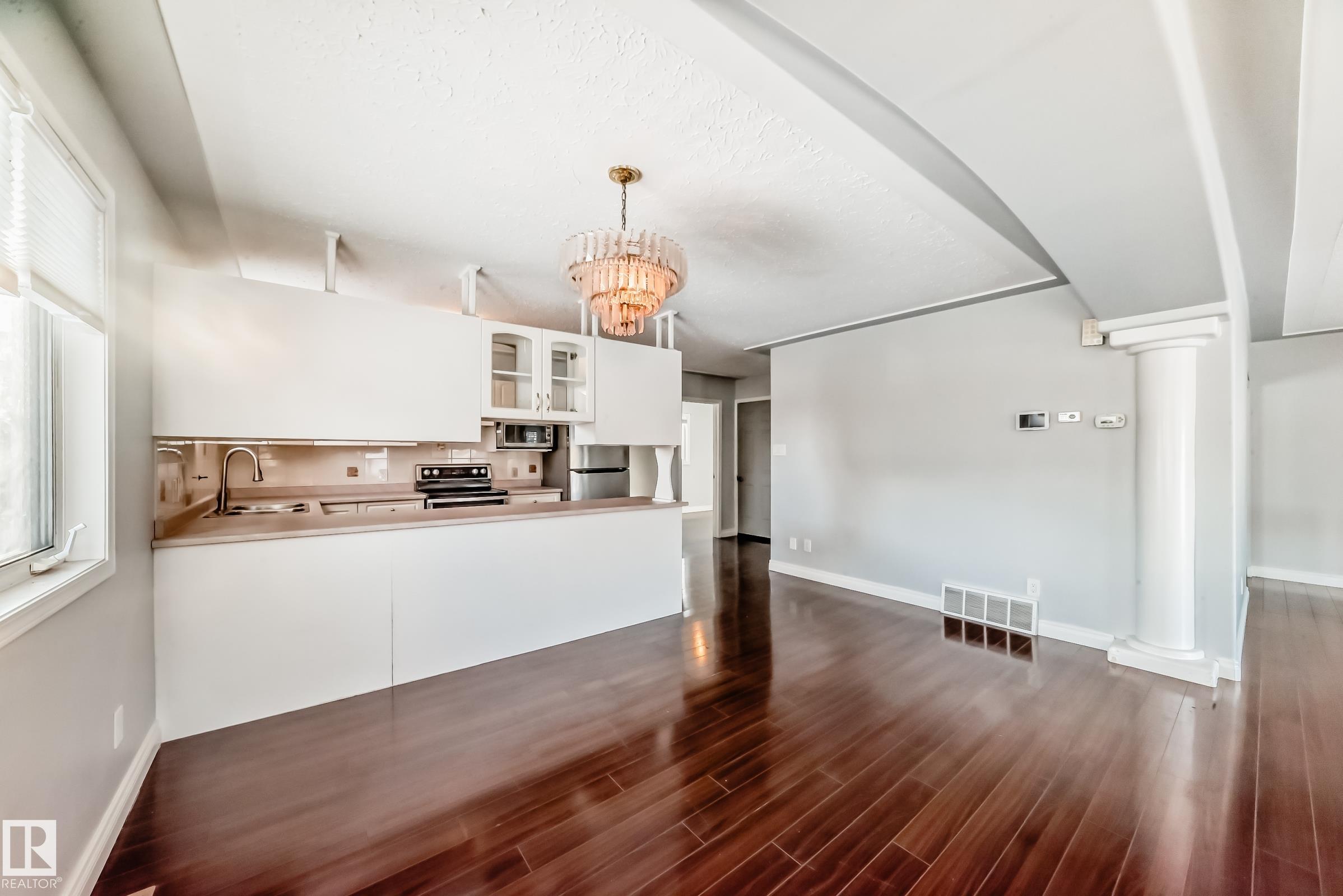 Photo 10 at 3641 114 Avenue NW, Beverly Heights, Edmonton