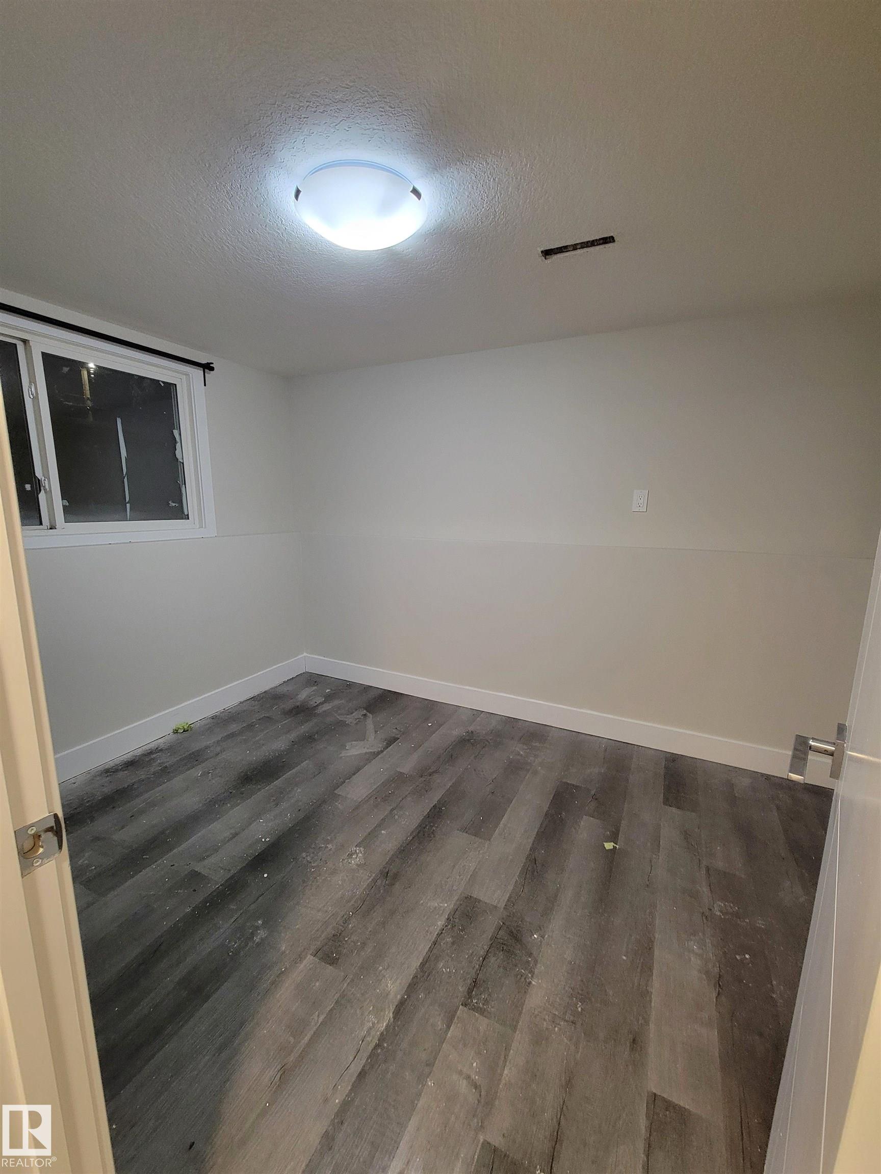 Photo 19 at 9131 83 Avenue NW, Bonnie Doon, Edmonton