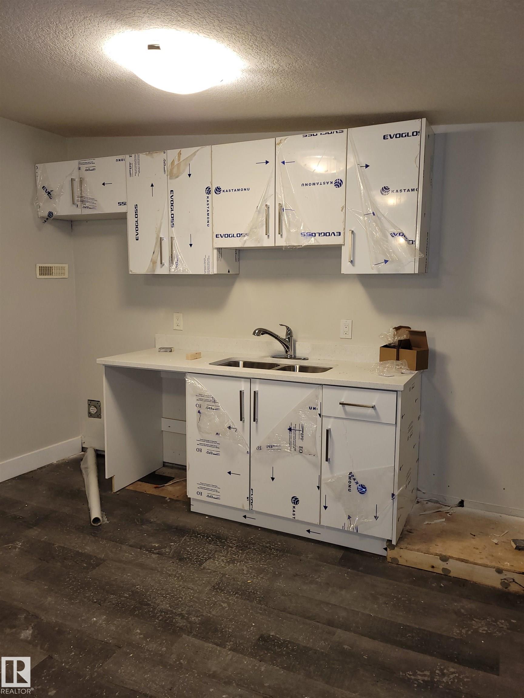 Photo 22 at 9131 83 Avenue NW, Bonnie Doon, Edmonton