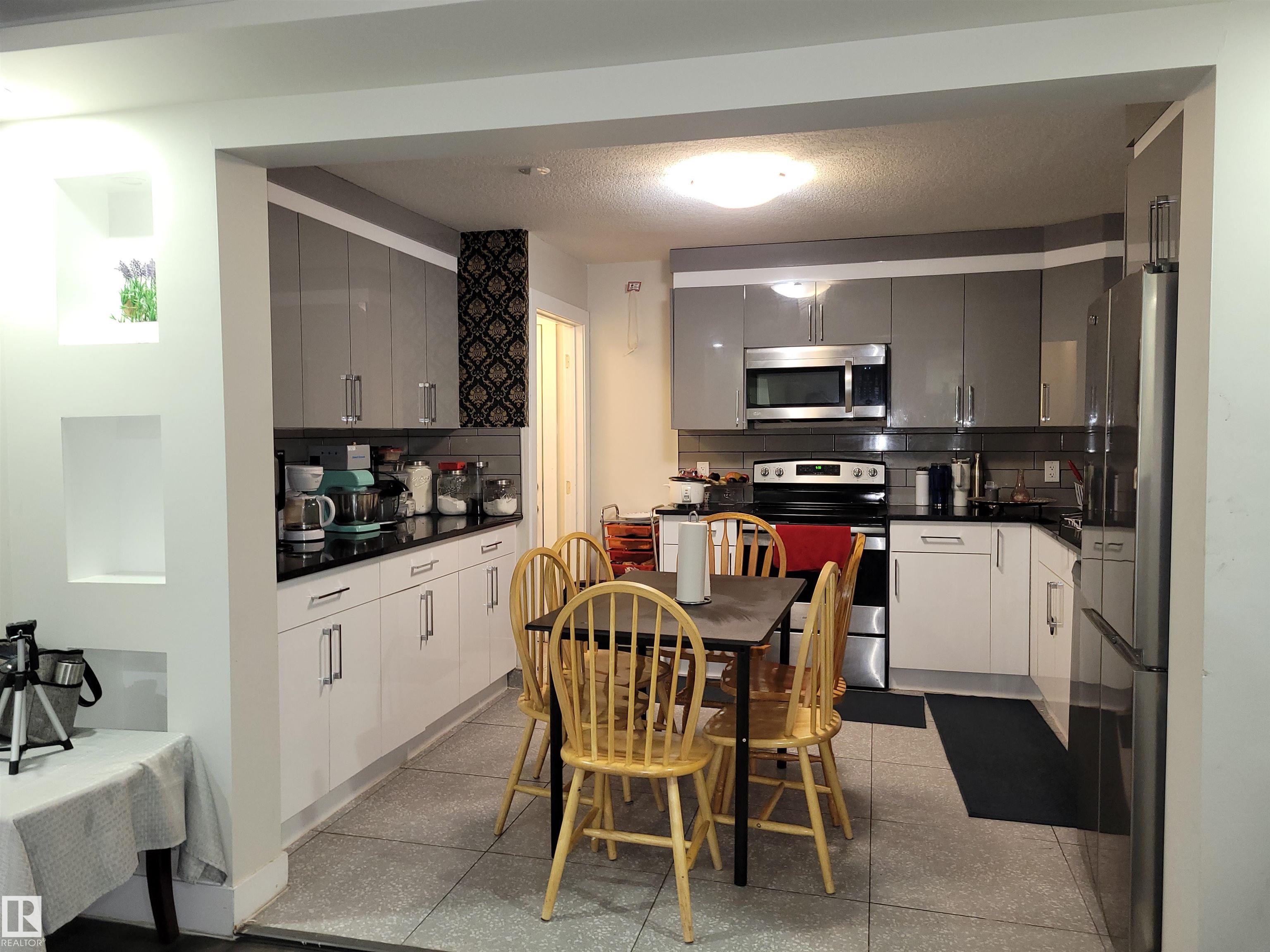 Photo 6 at 9131 83 Avenue NW, Bonnie Doon, Edmonton