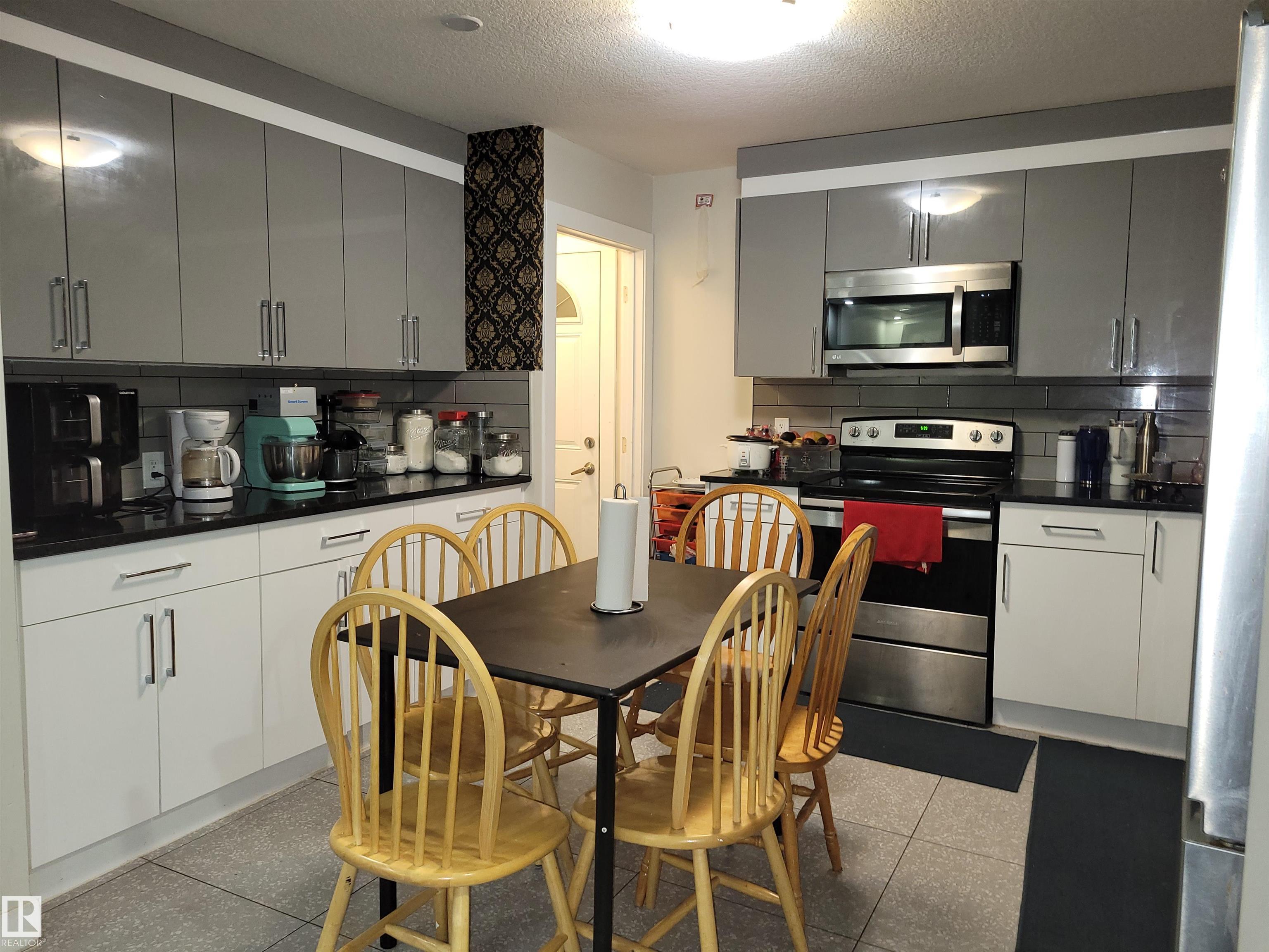 Photo 8 at 9131 83 Avenue NW, Bonnie Doon, Edmonton