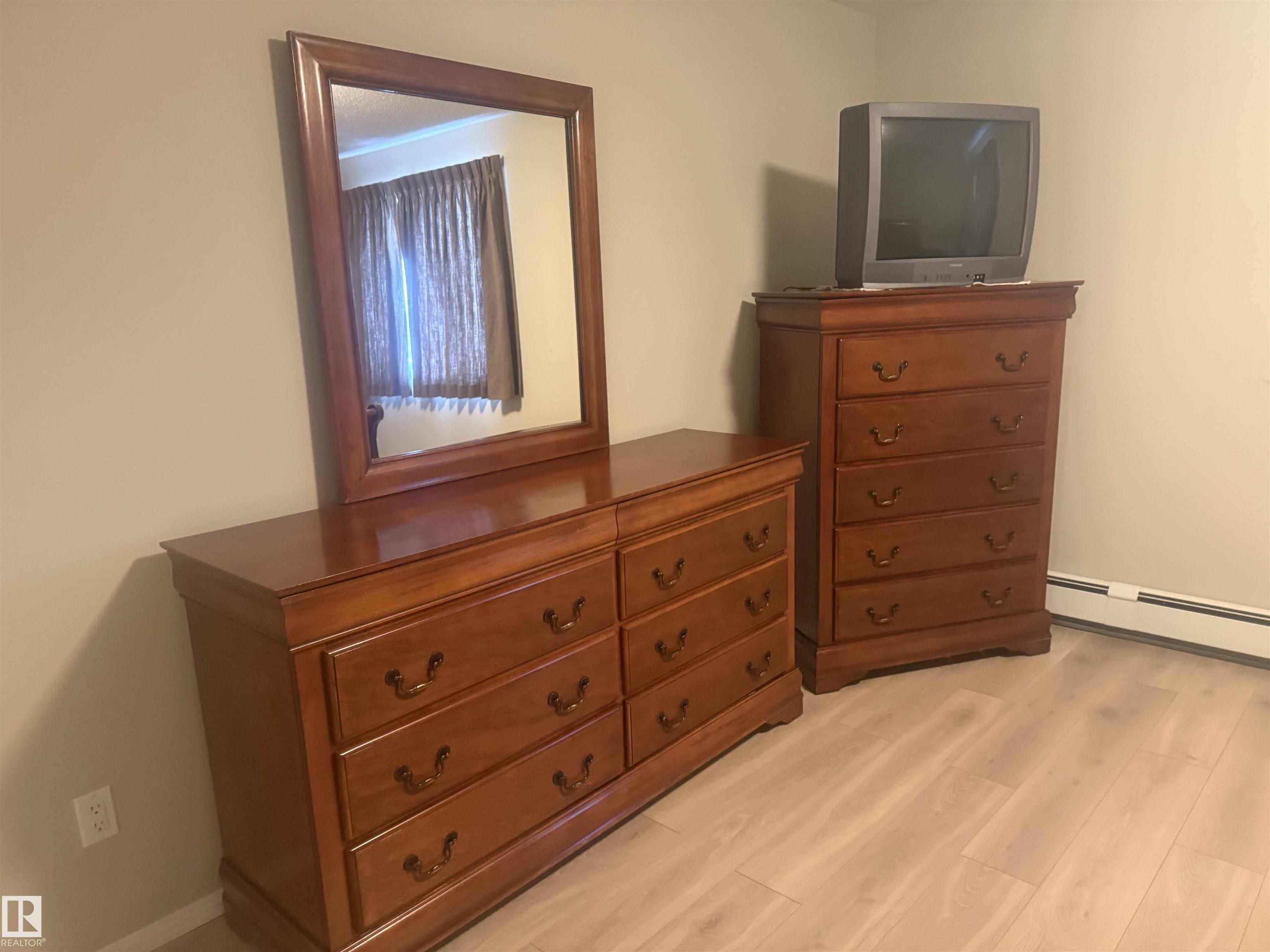 Photo 11 at 315 - 592 Hooke Road NW, Canon Ridge, Edmonton