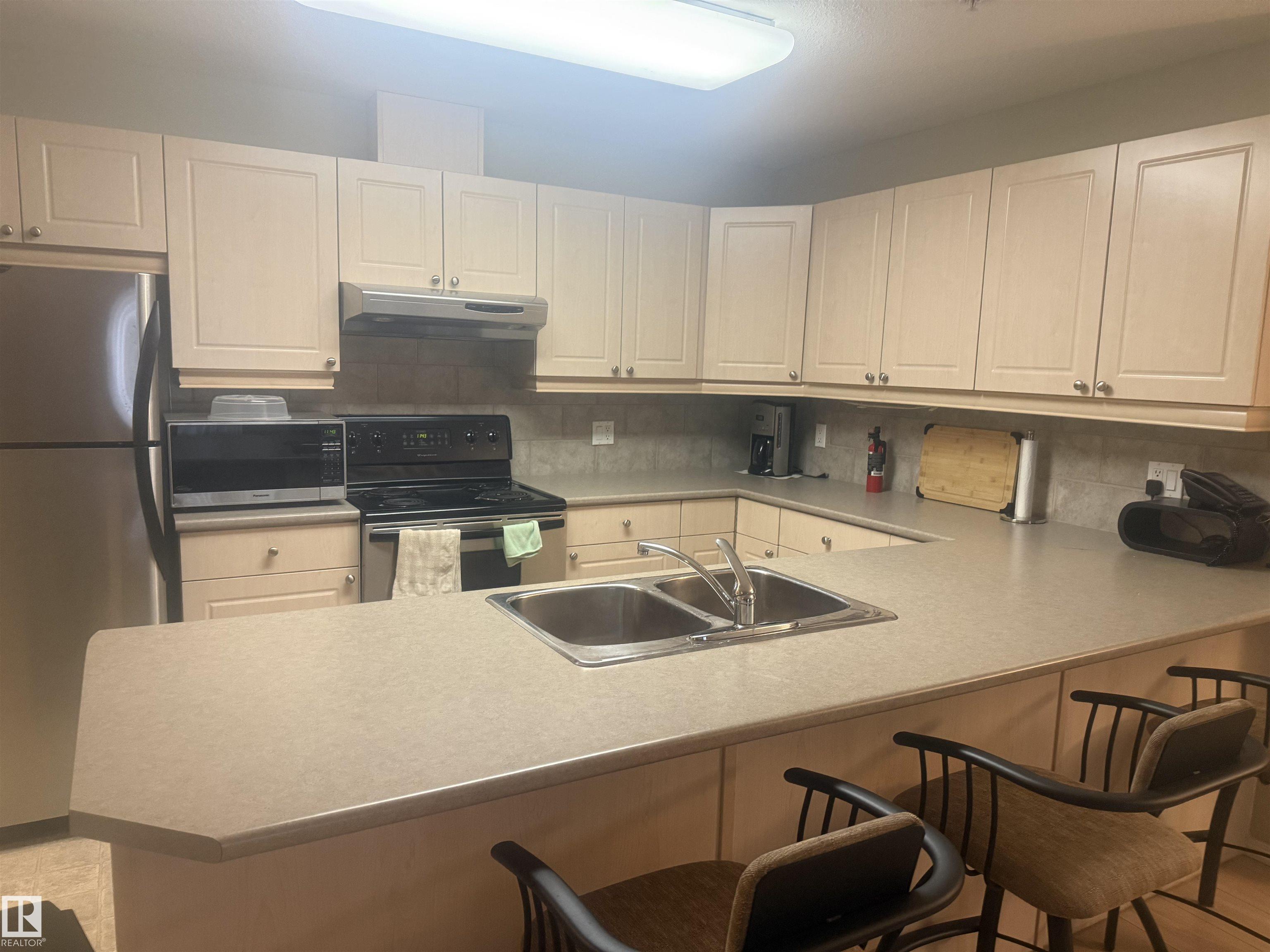 Photo 4 at 315 - 592 Hooke Road NW, Canon Ridge, Edmonton