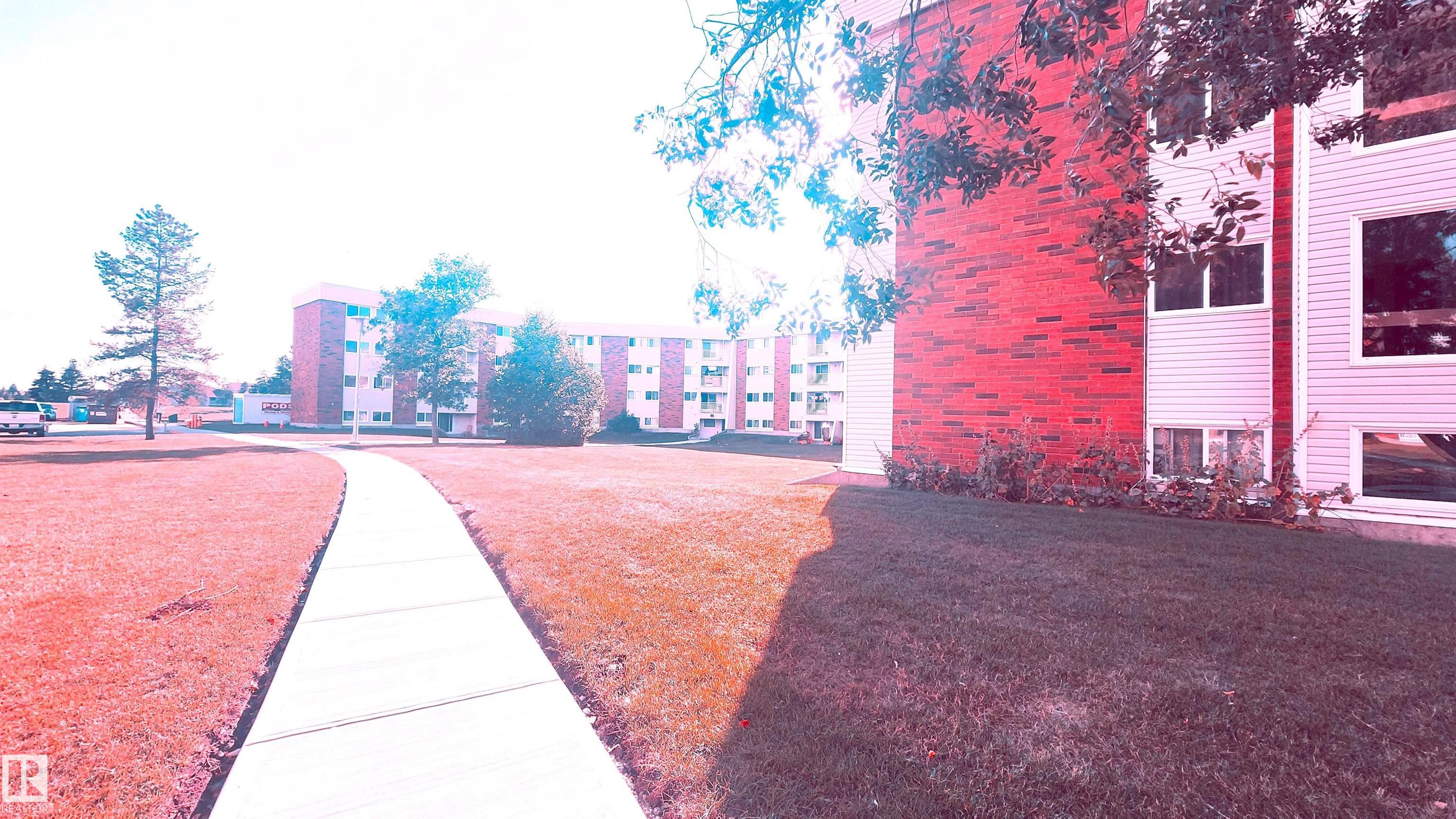 Photo 15 at 2 - 11265 31 Avenue NW, Sweet Grass, Edmonton