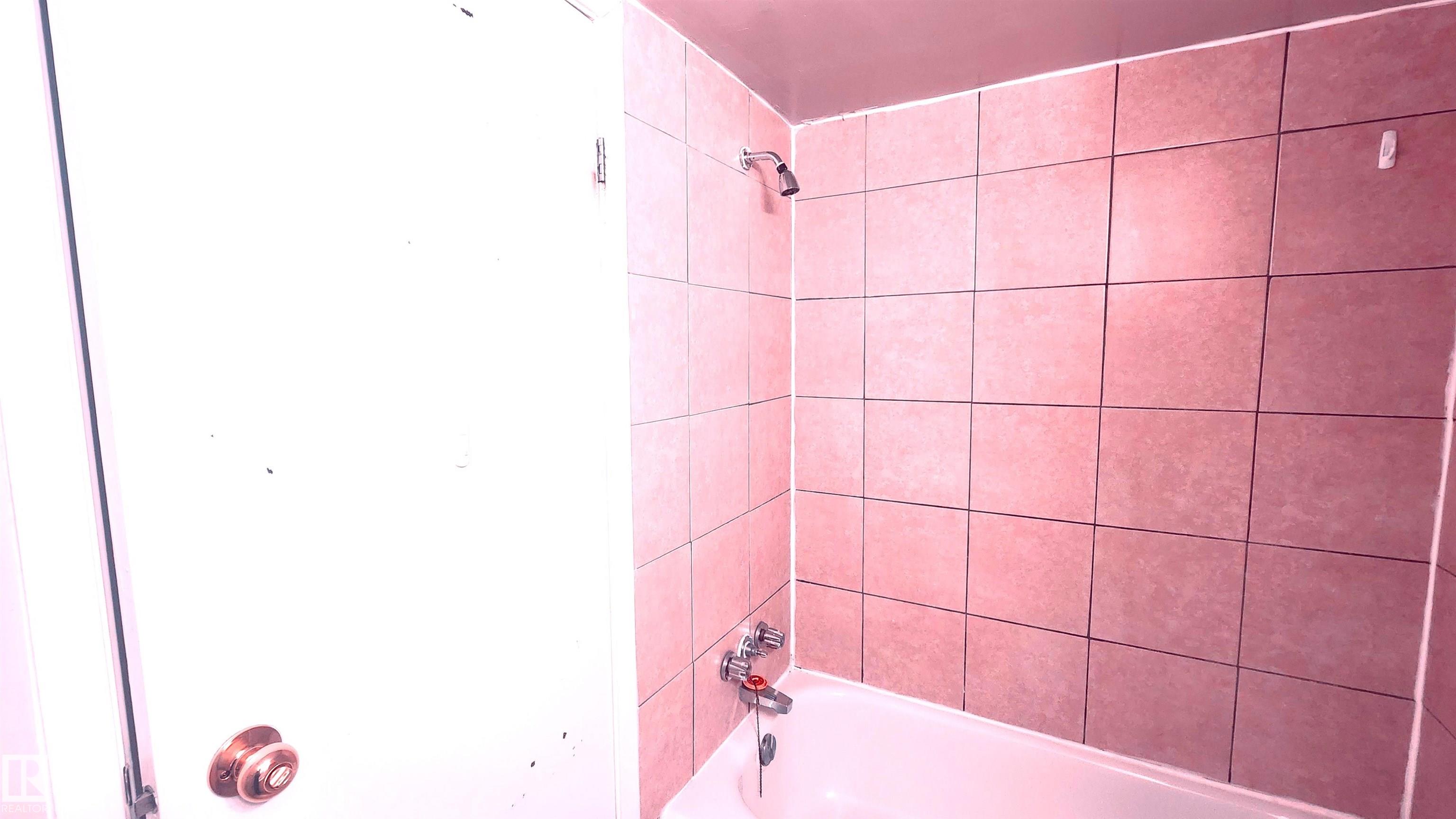 Photo 8 at 2 - 11265 31 Avenue NW, Sweet Grass, Edmonton