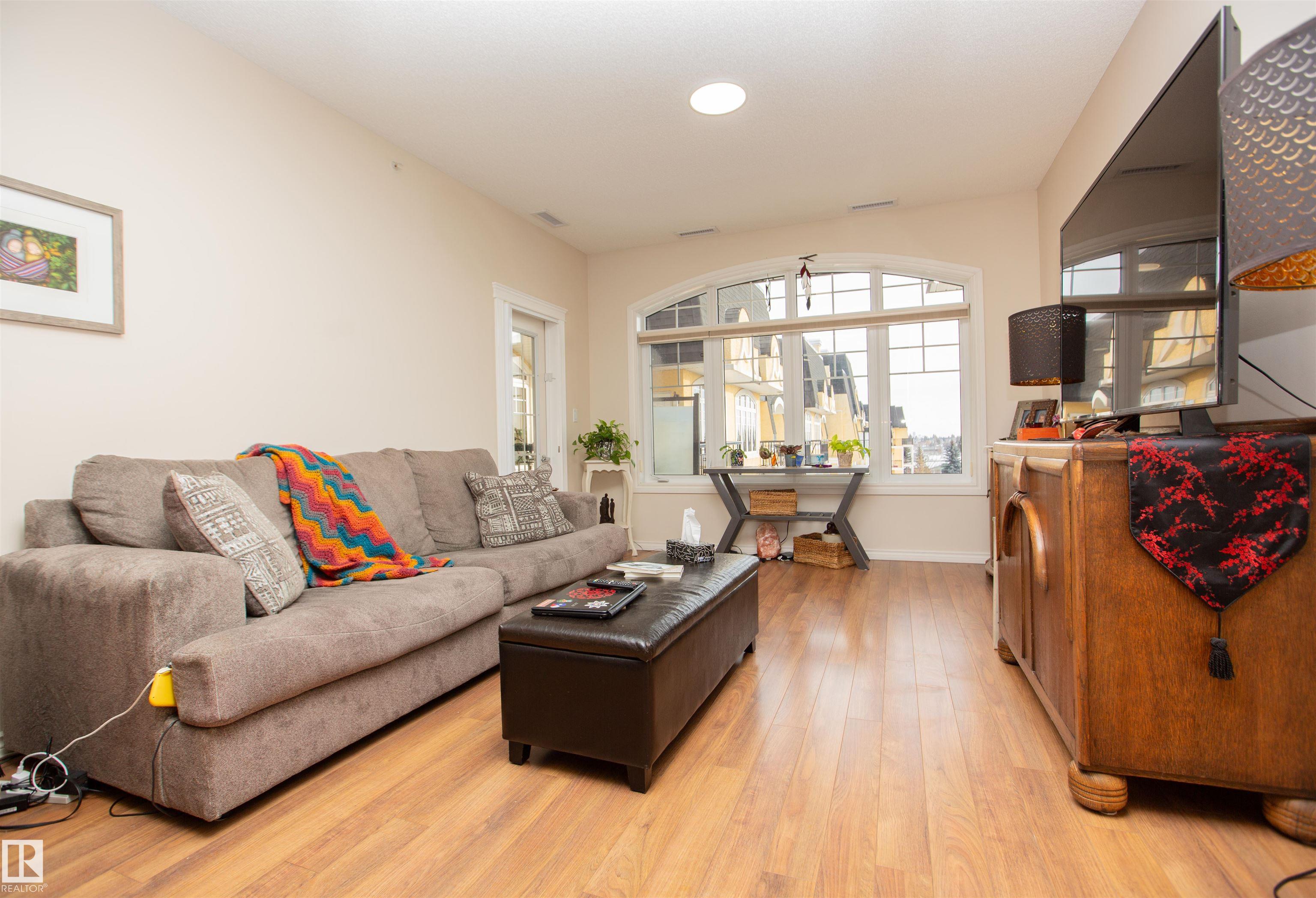 Photo 6 at 404 - 9820 165 Street NW, Glenwood, Edmonton