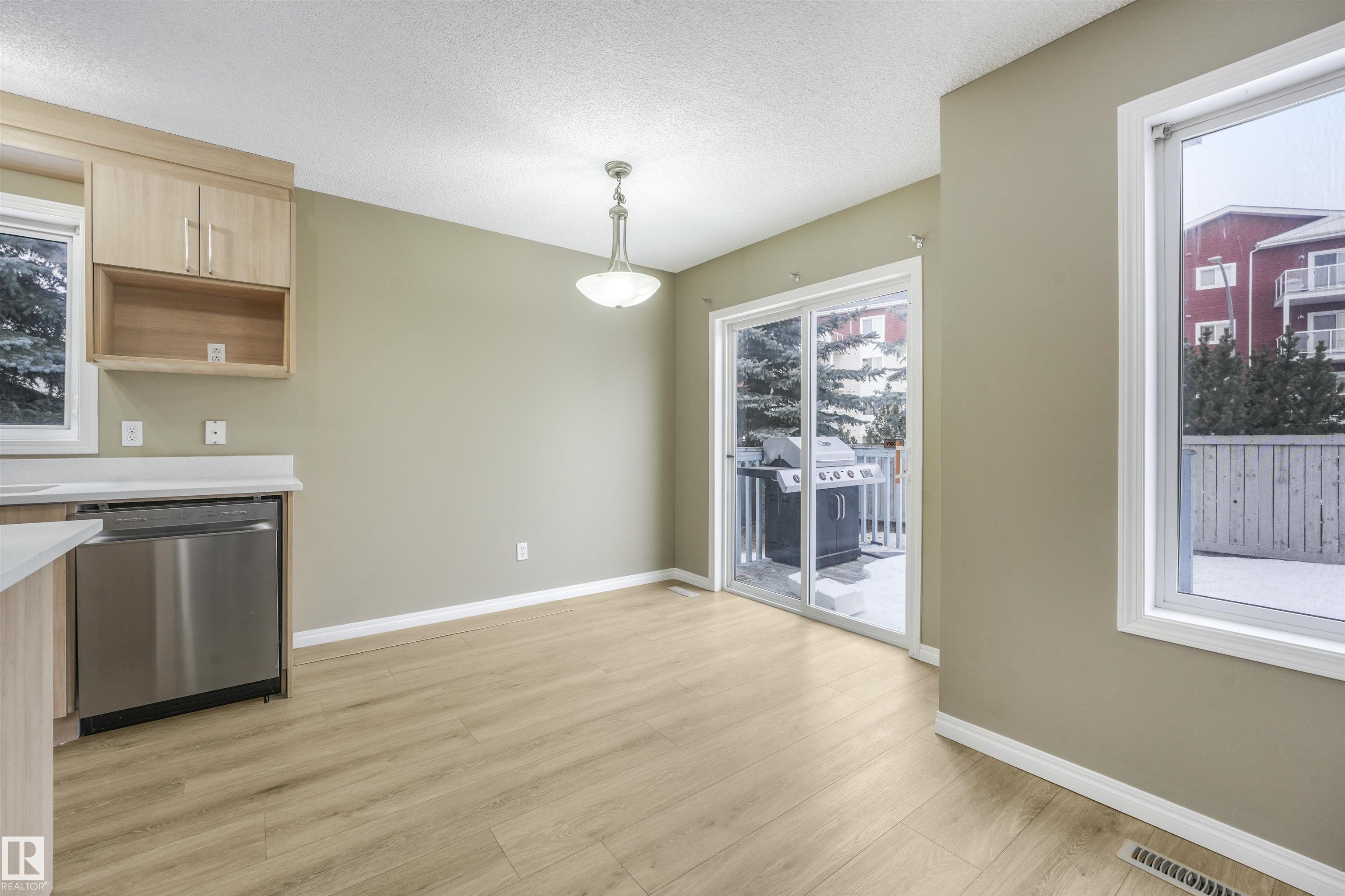 Photo 37 at 33 - 4020 21 Street NW, Larkspur, Edmonton