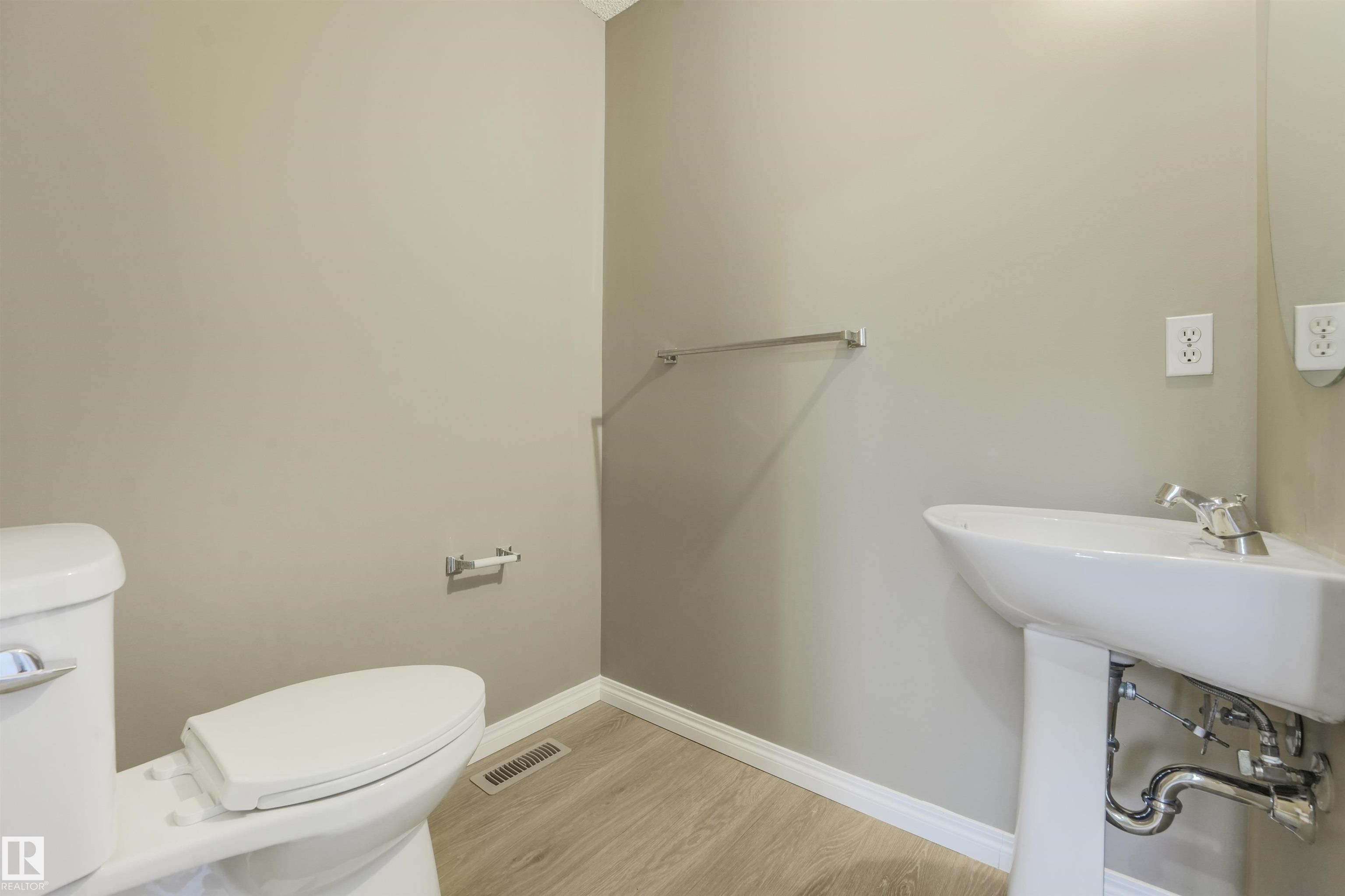 Photo 39 at 33 - 4020 21 Street NW, Larkspur, Edmonton