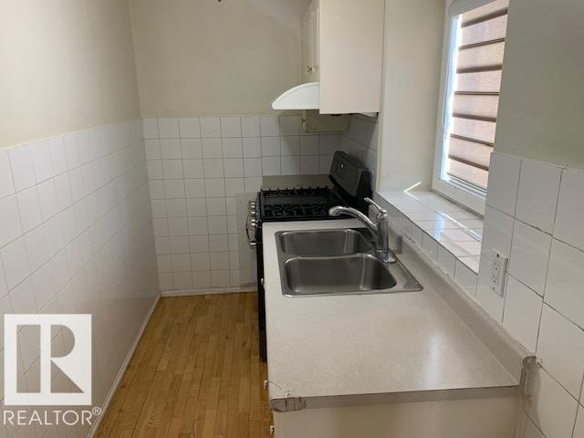 Photo 4 at 232 Kulawy Drive NW, Kiniski Gardens, Edmonton