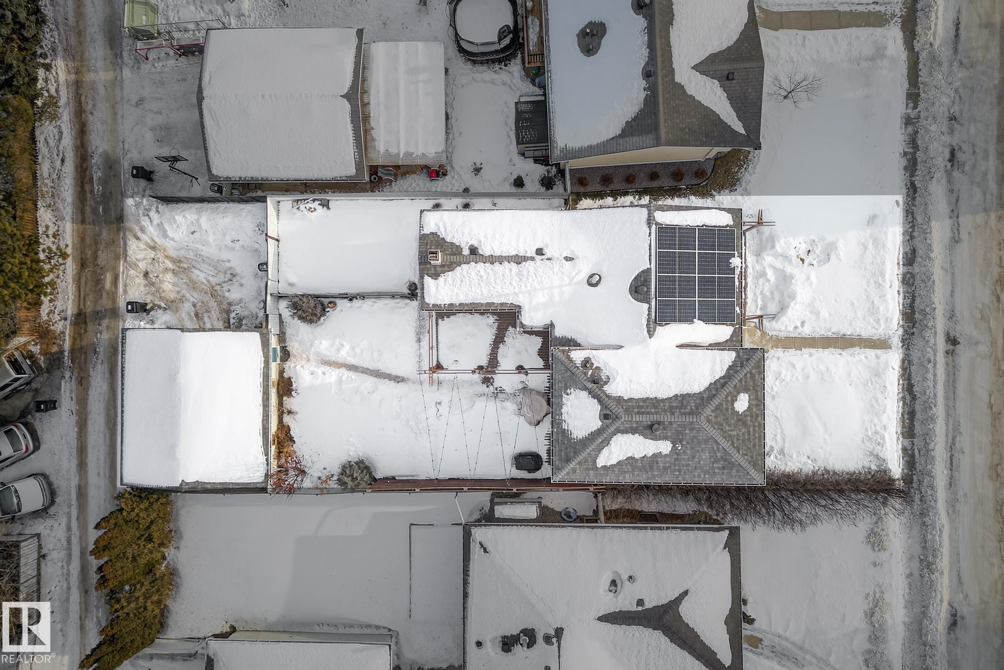 Photo 3 at 11508 35a Avenue NW, Greenfield, Edmonton