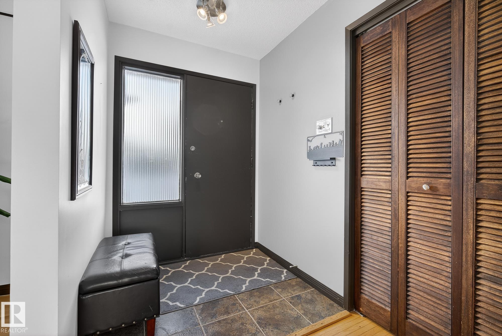 Photo 6 at 11508 35a Avenue NW, Greenfield, Edmonton