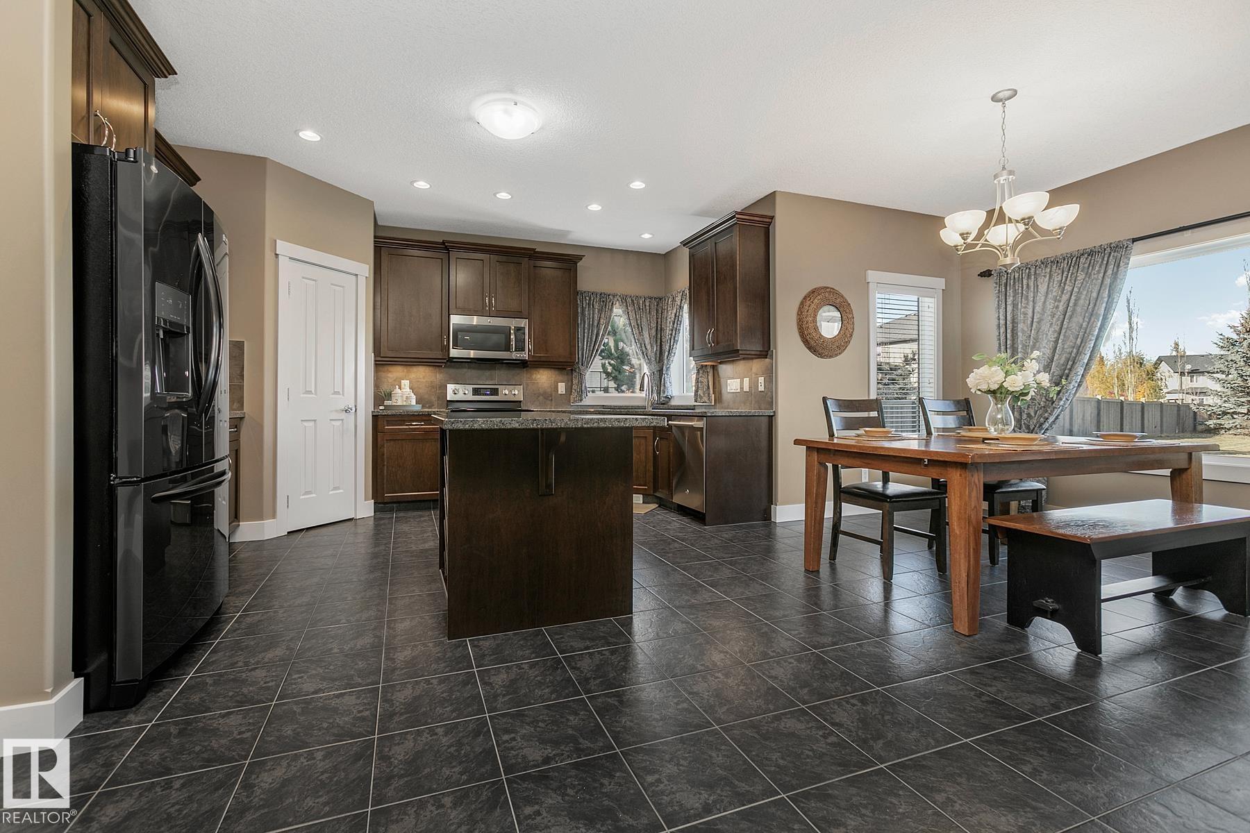 Photo 18 at 1110 Connelly Court SW, Callaghan, Edmonton