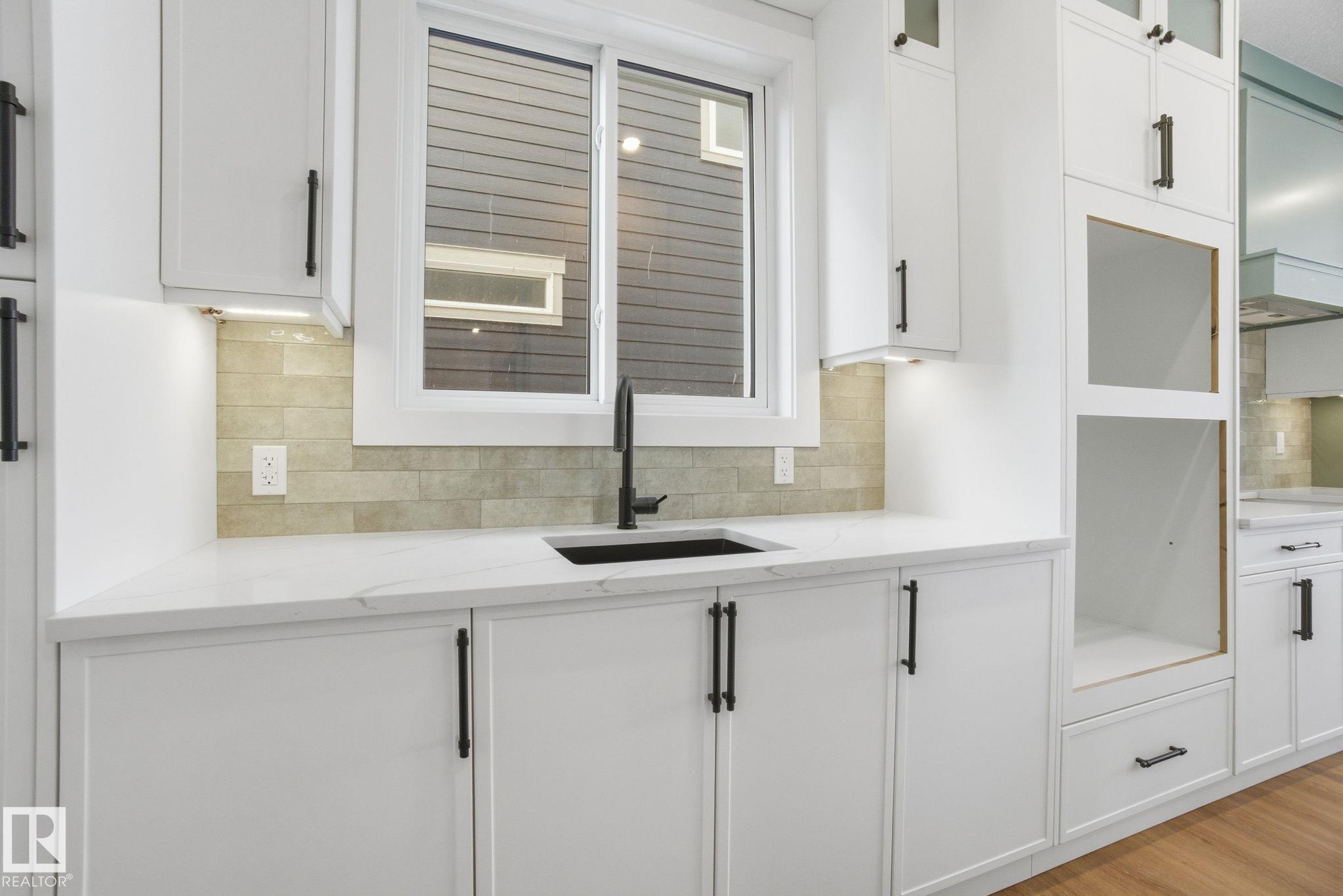 Photo 18 at 142 Edgewater Circle, Southfork, Leduc