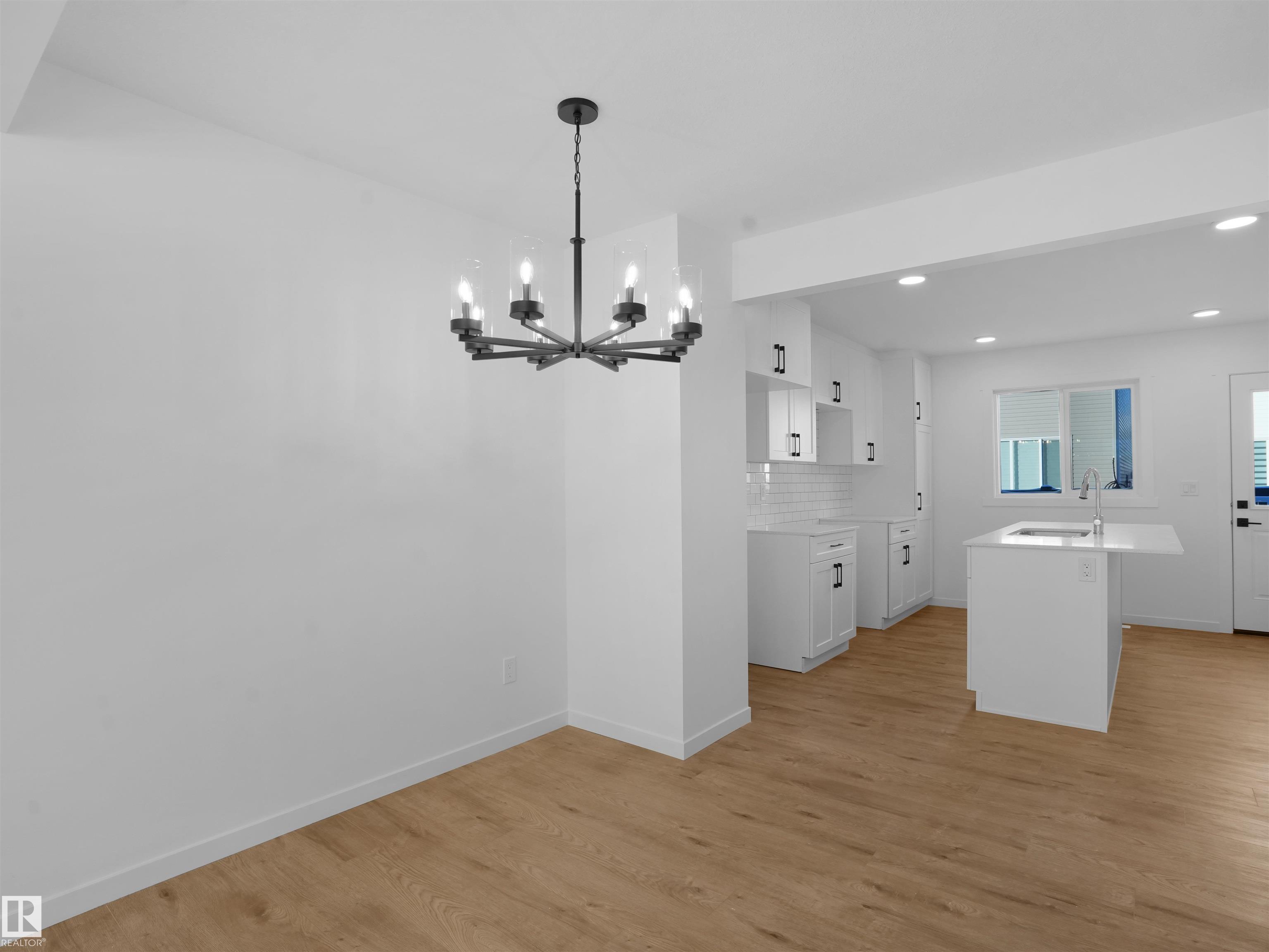 Picture for 2 18640 18 AV NW