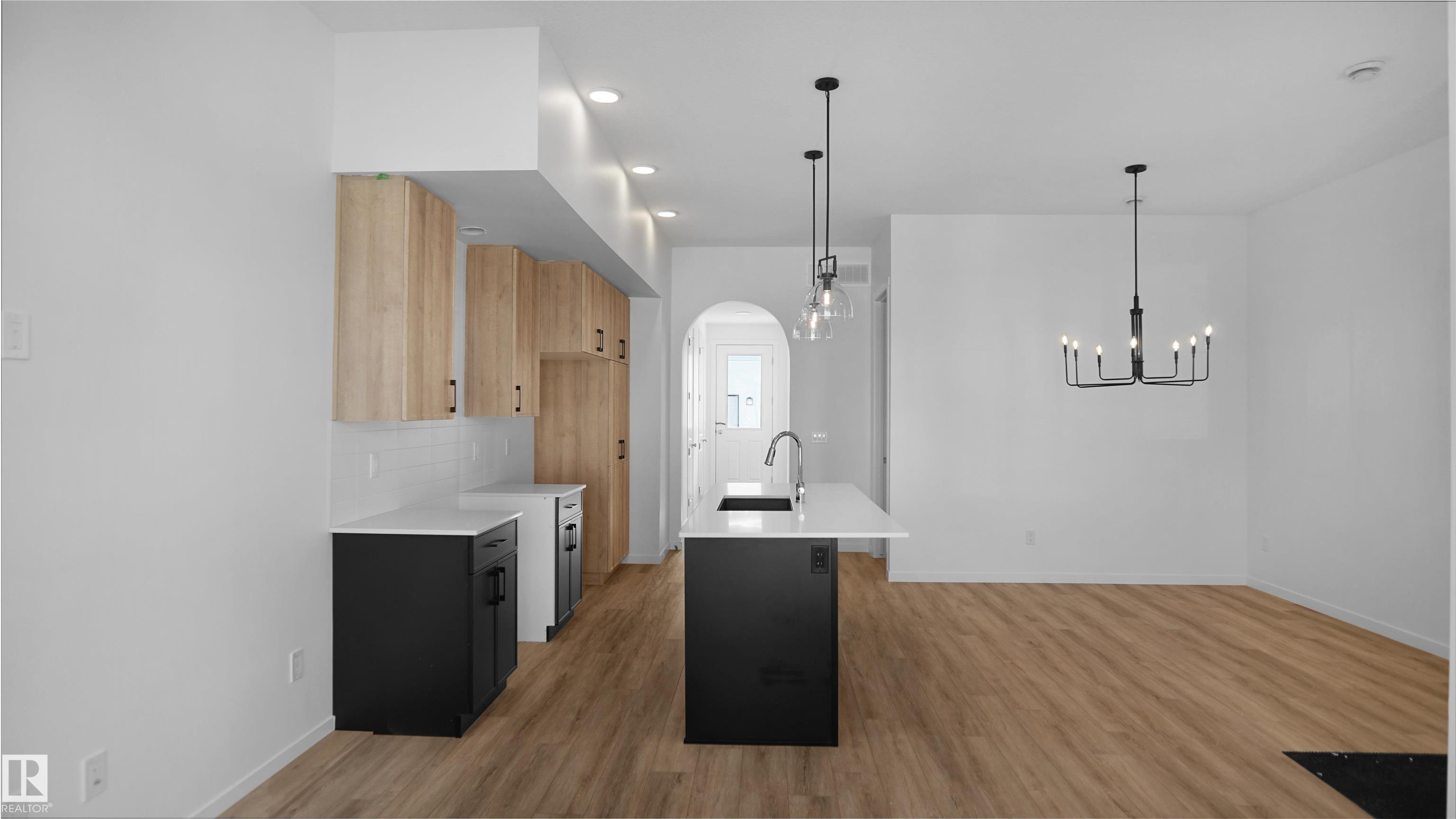 Photo 10 at 20705 42 Avenue NW, Edgemont, Edmonton