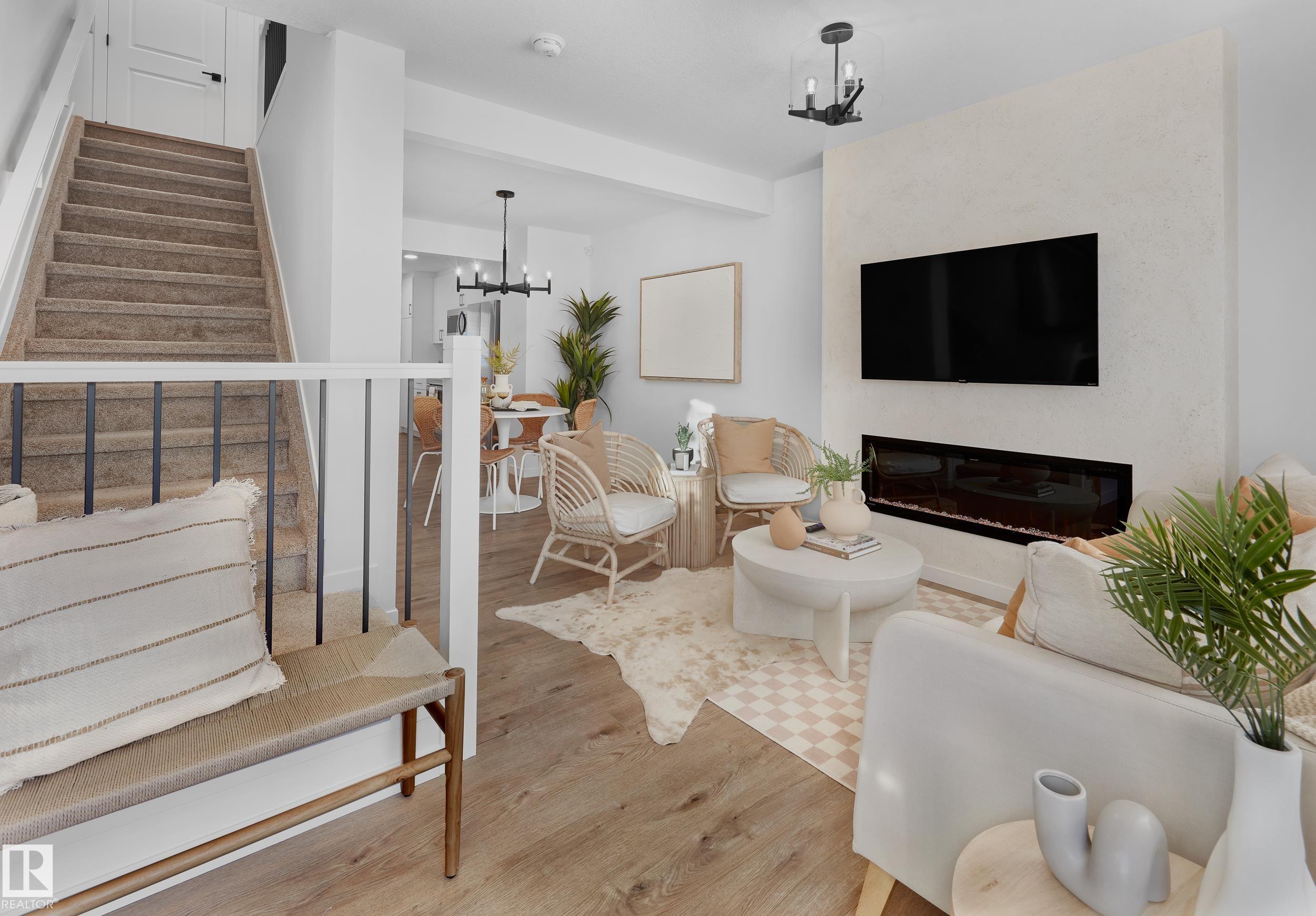 Picture for 427 ASTER DR NW