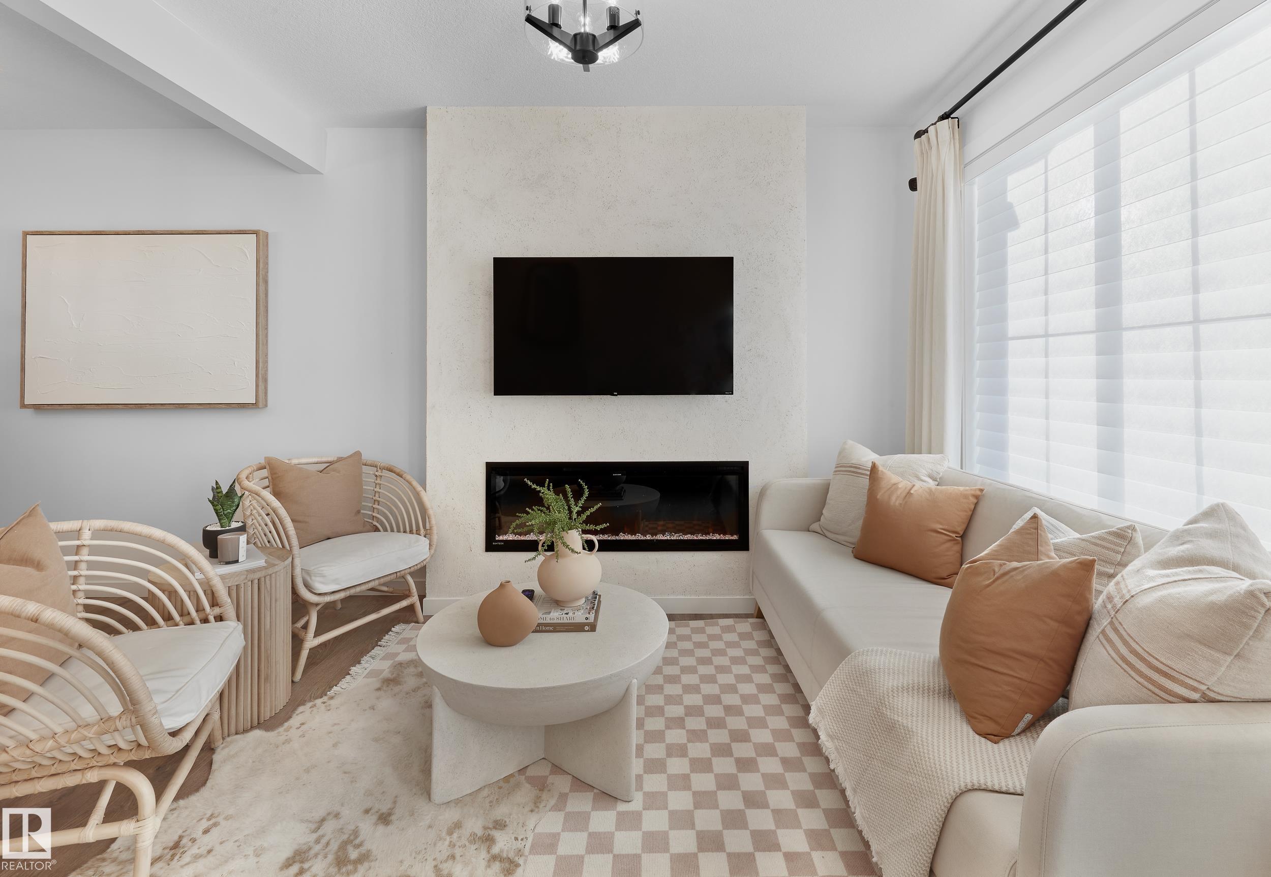 Picture for 427 ASTER DR NW