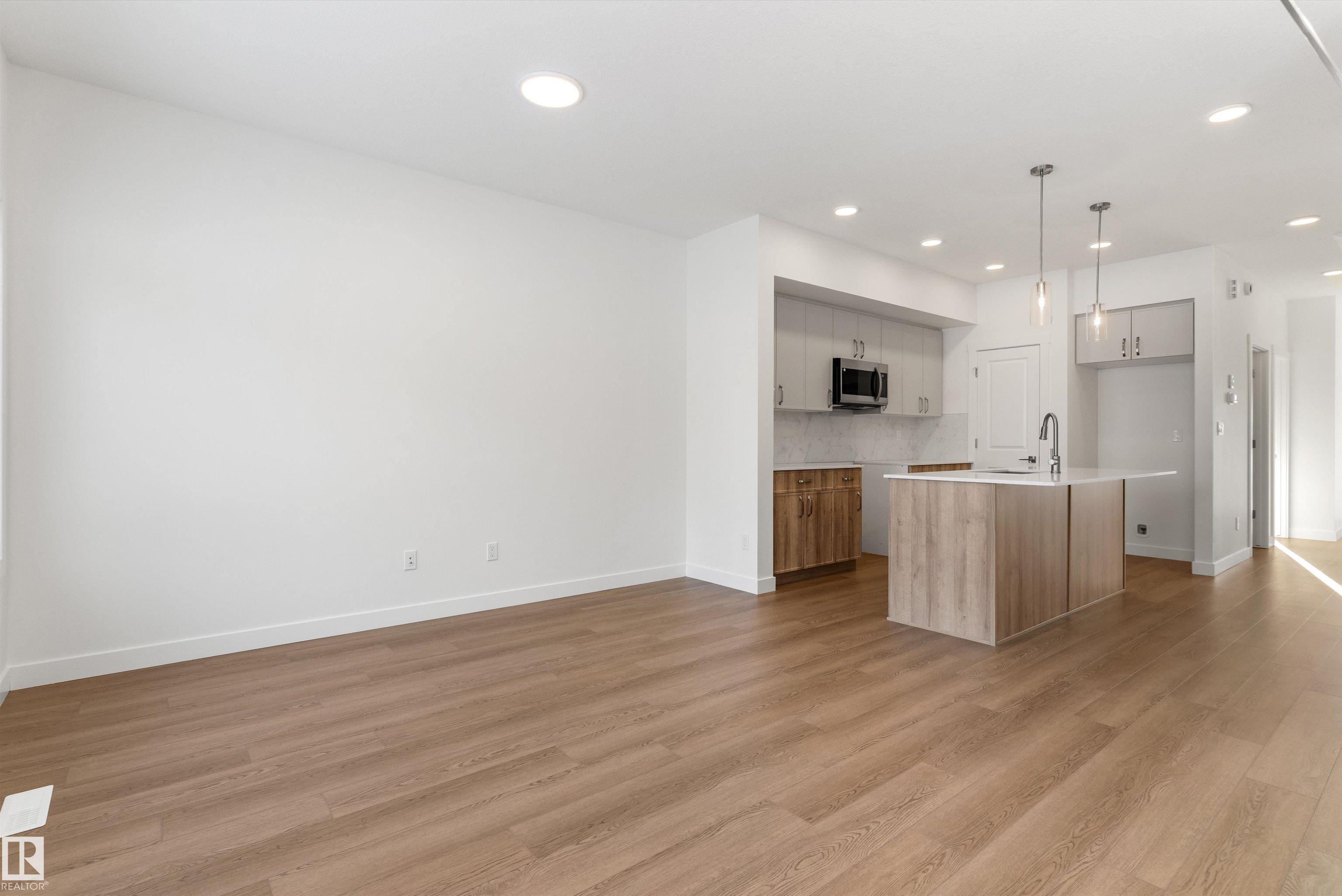 Photo 12 at 20832 40 Avenue NW, Edgemont, Edmonton