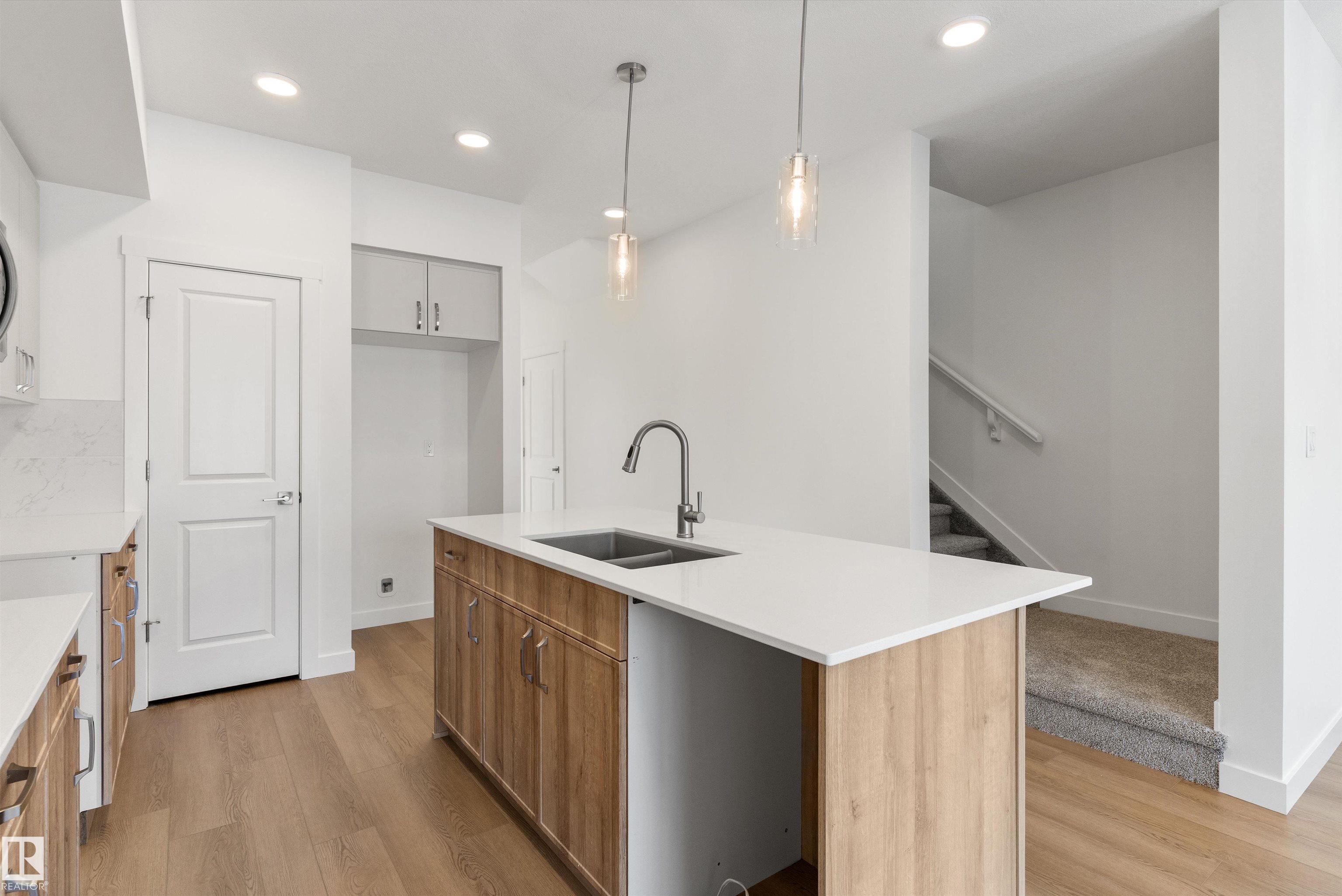 Photo 13 at 20832 40 Avenue NW, Edgemont, Edmonton