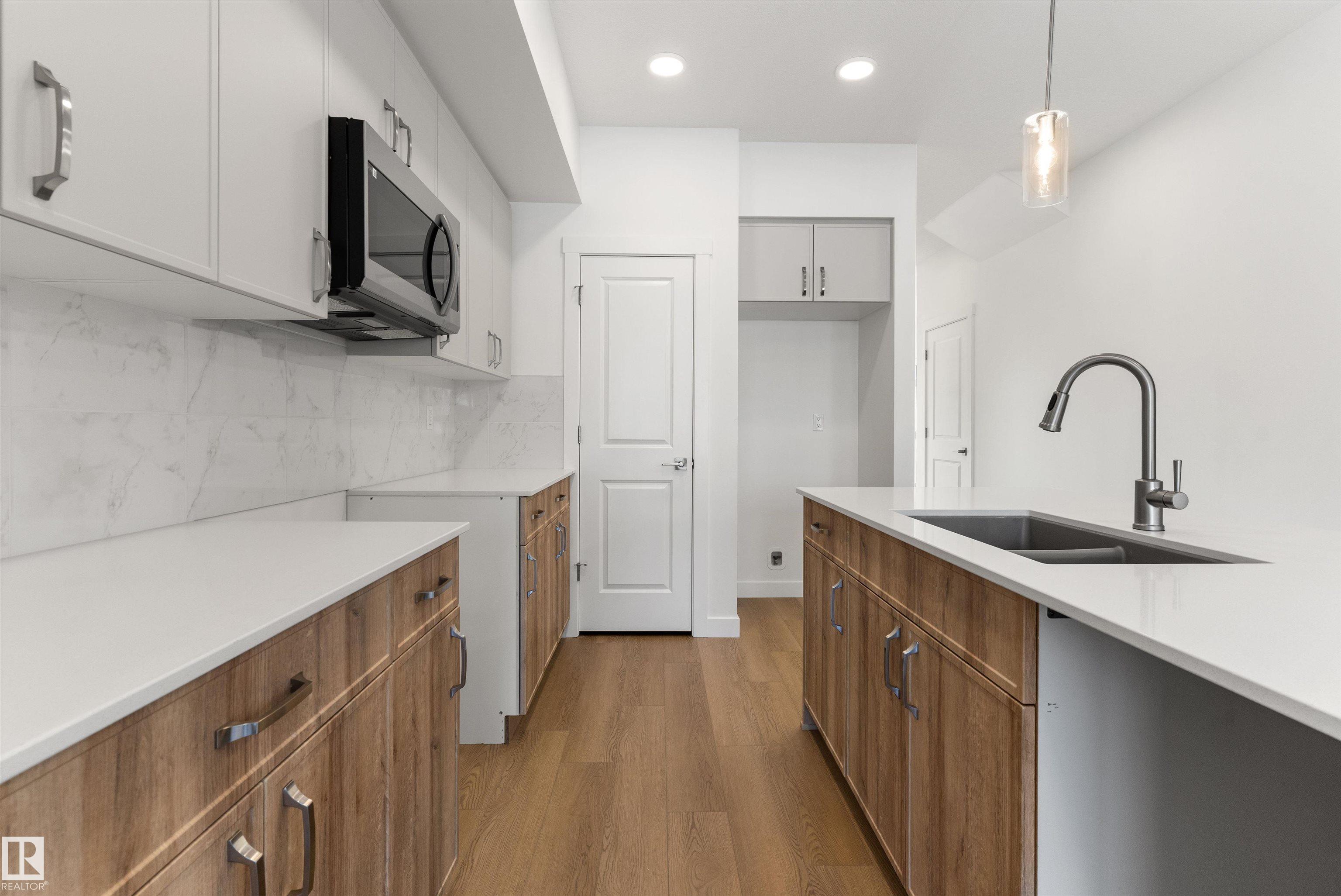 Photo 10 at 20832 40 Avenue NW, Edgemont, Edmonton