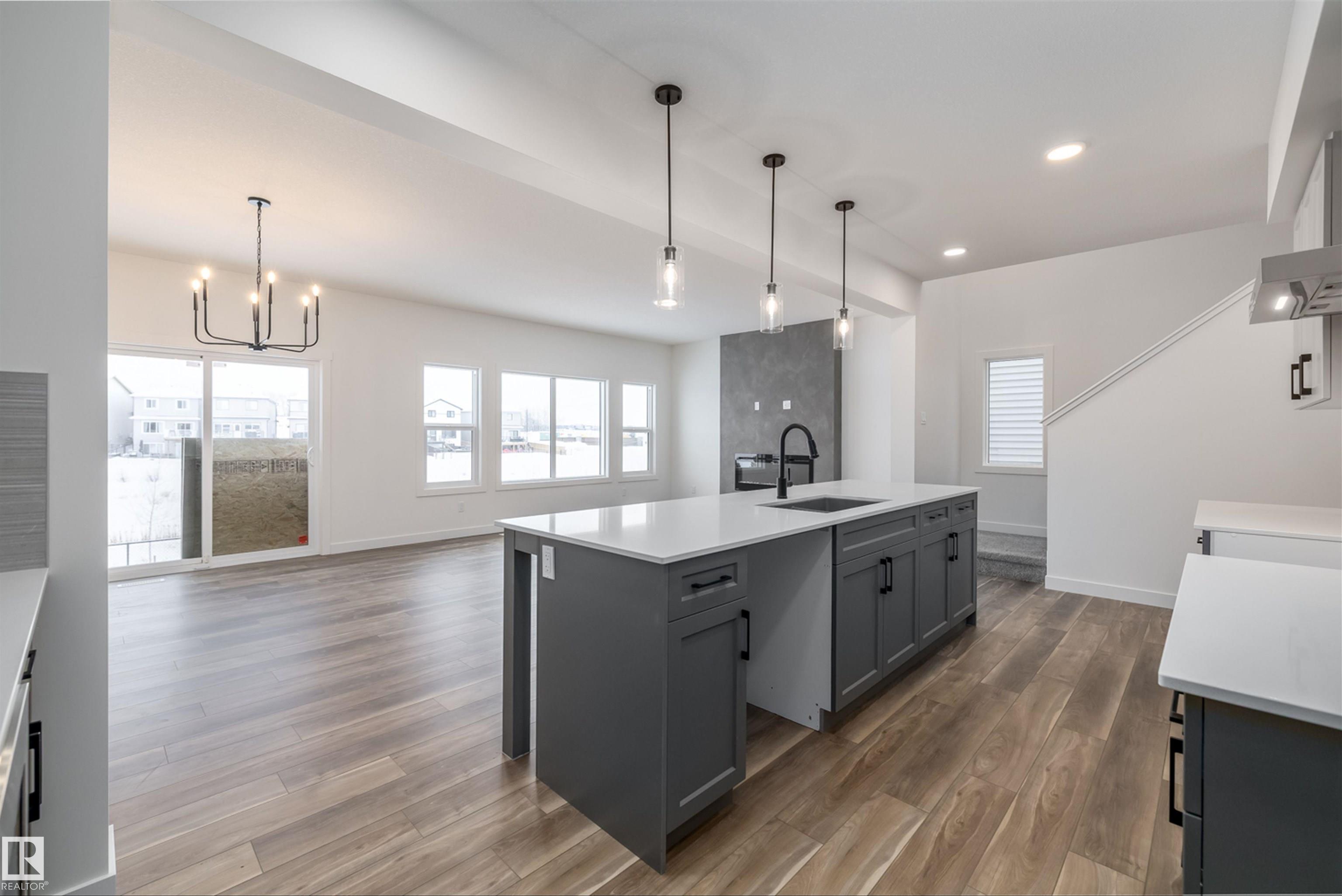 Photo 12 at 656 Kinglet Boulevard NW, Kinglet Gardens, Edmonton