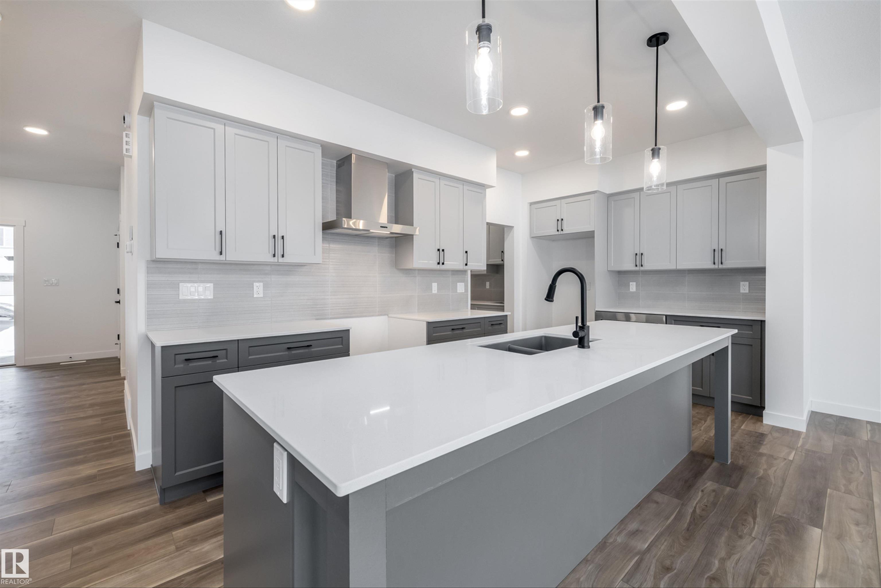 Photo 14 at 656 Kinglet Boulevard NW, Kinglet Gardens, Edmonton