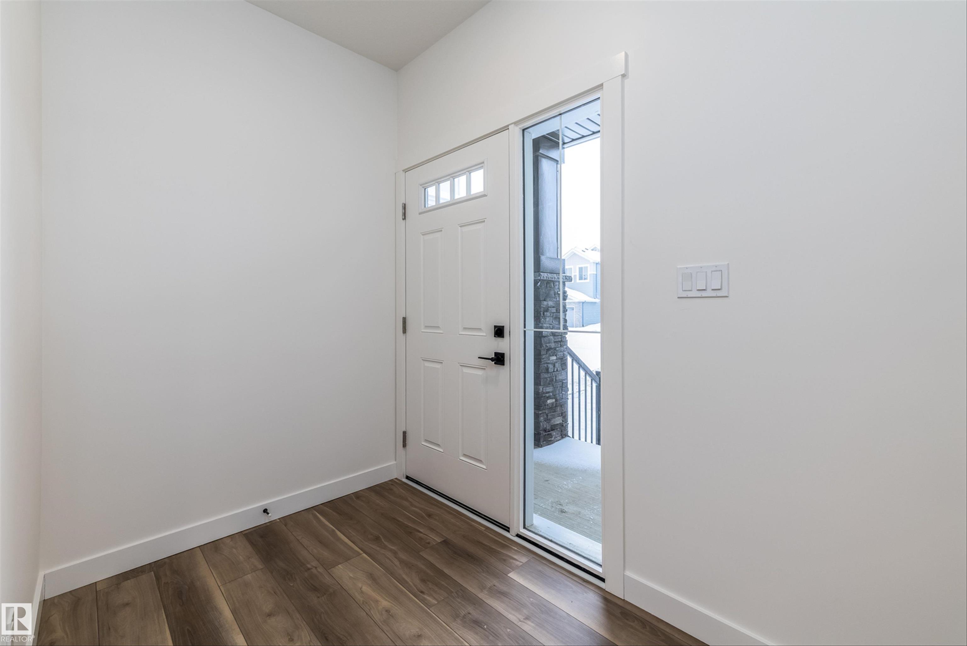 Picture for 656 KINGLET BV NW