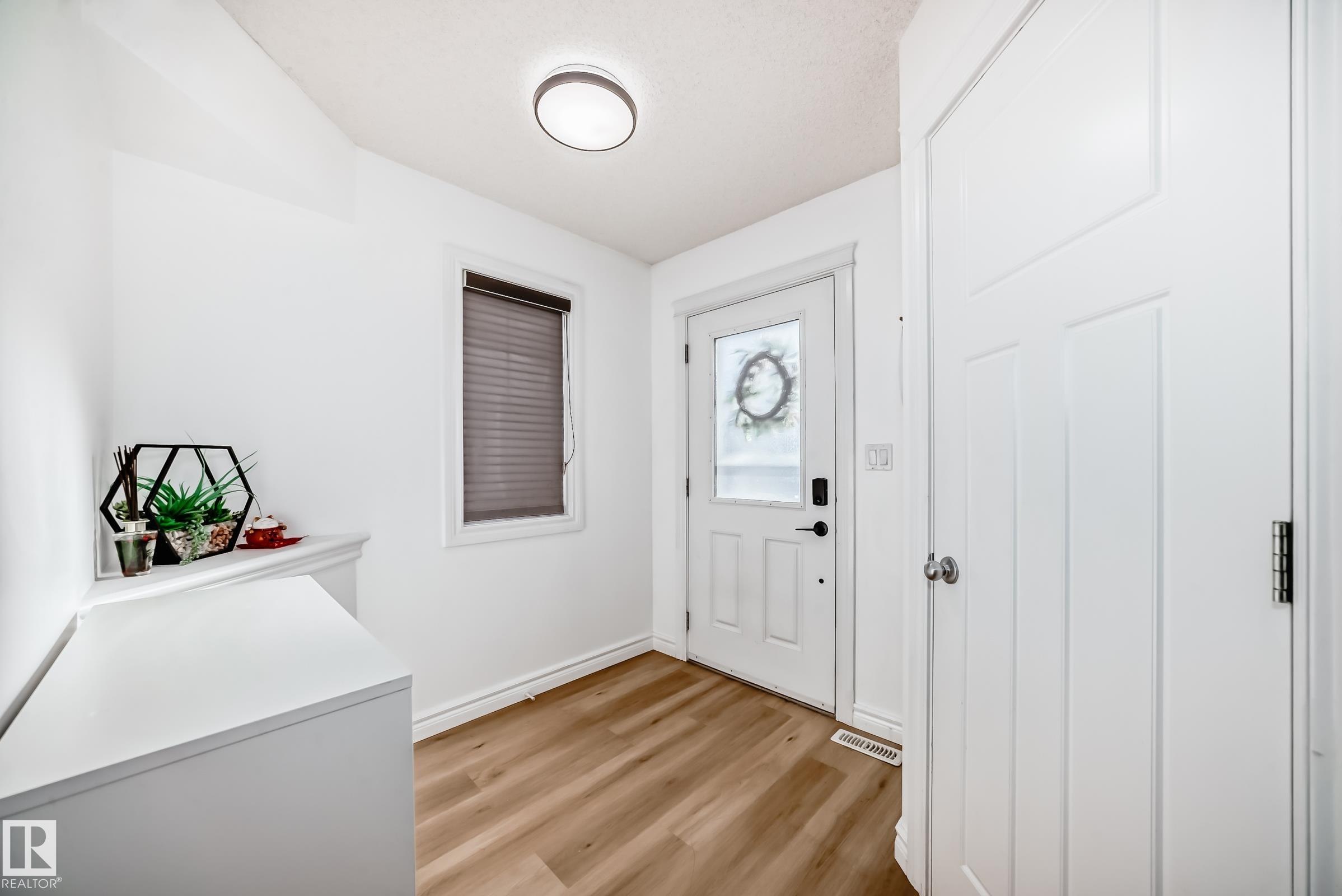 Picture for 5308 165 AV NW