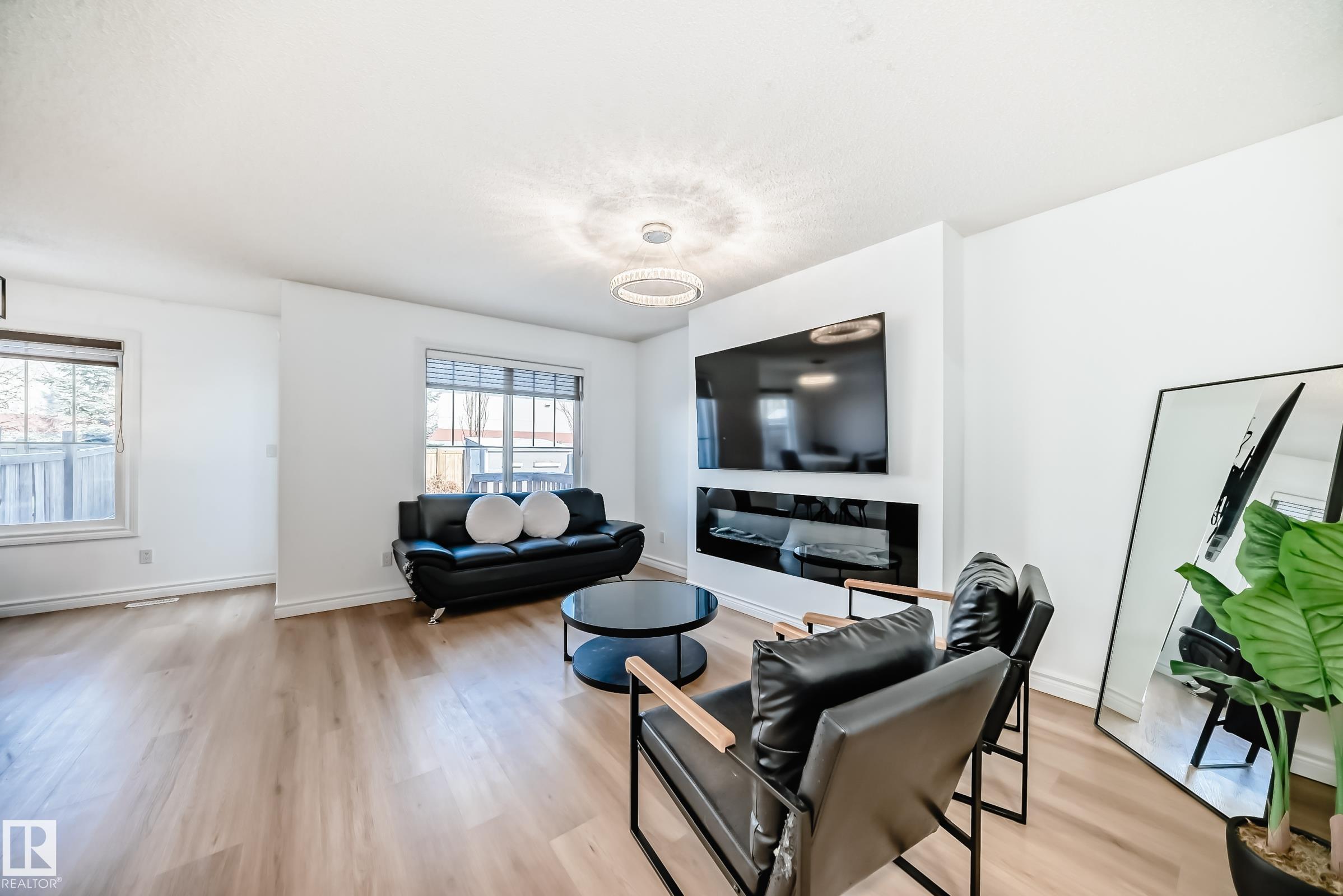 Picture for 5308 165 AV NW